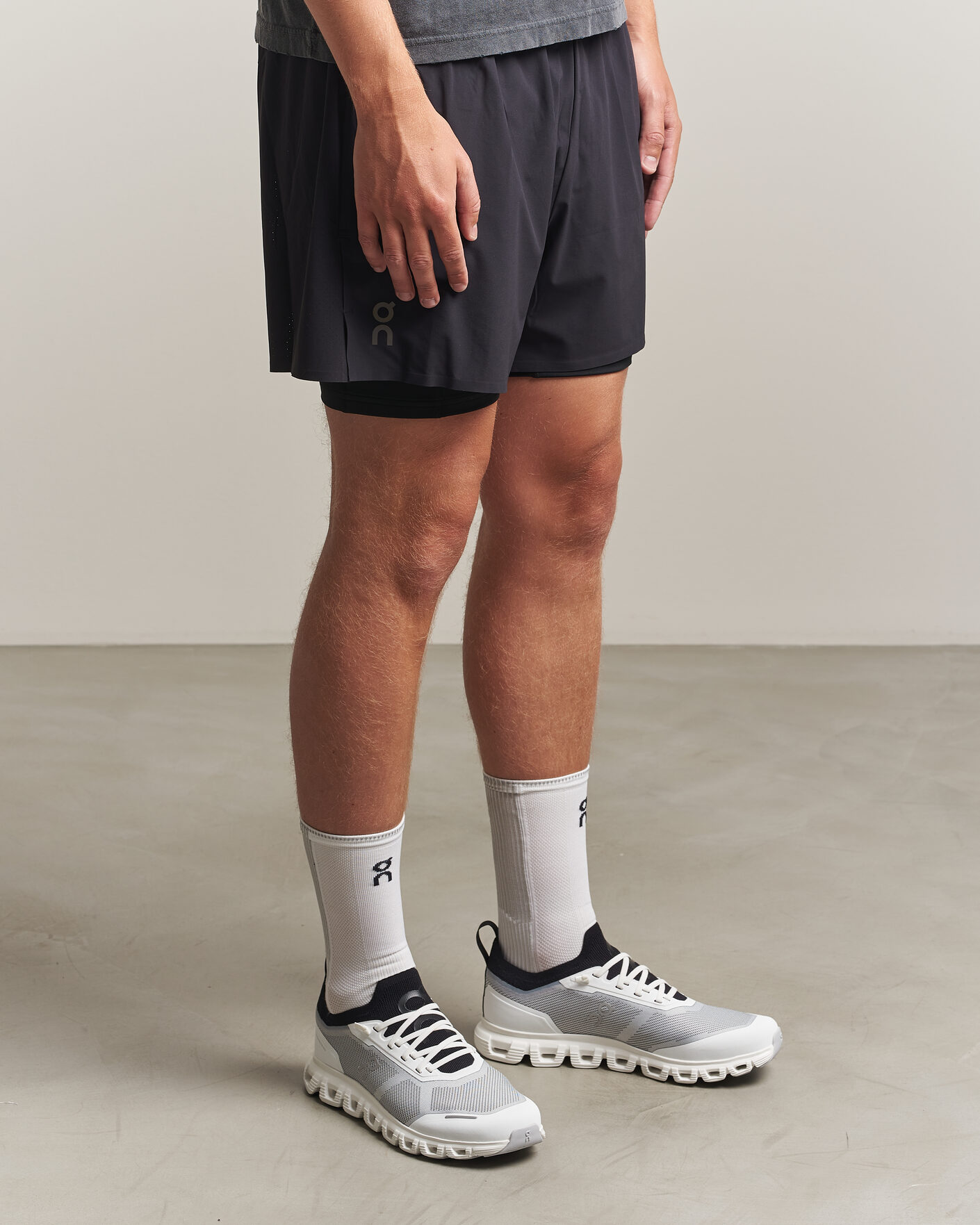 Men | Sneakers | On | Cloud 6 Versa White/Black