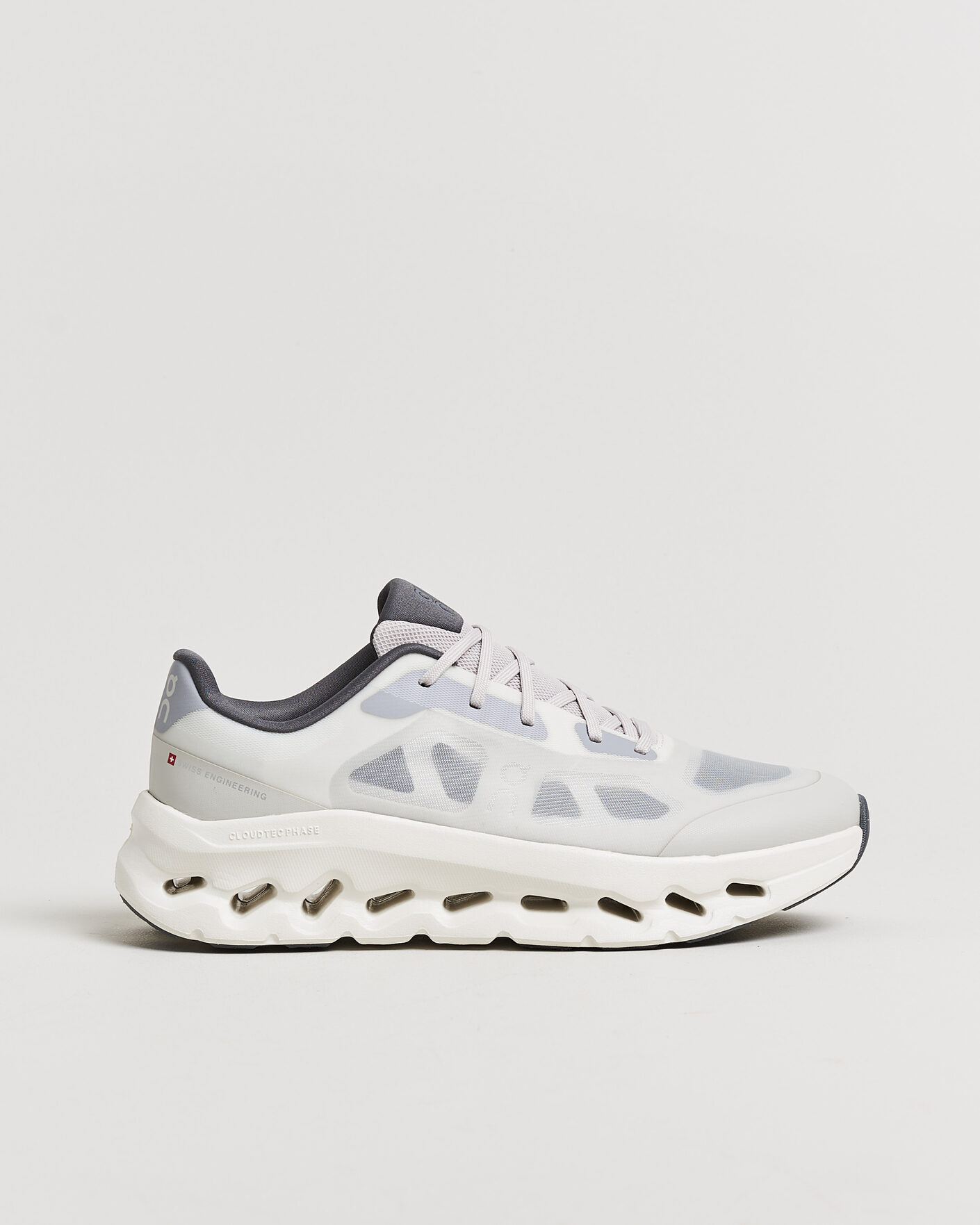 Men | Sneakers | On | Cloudtilt Remix Alloy/Ivory
