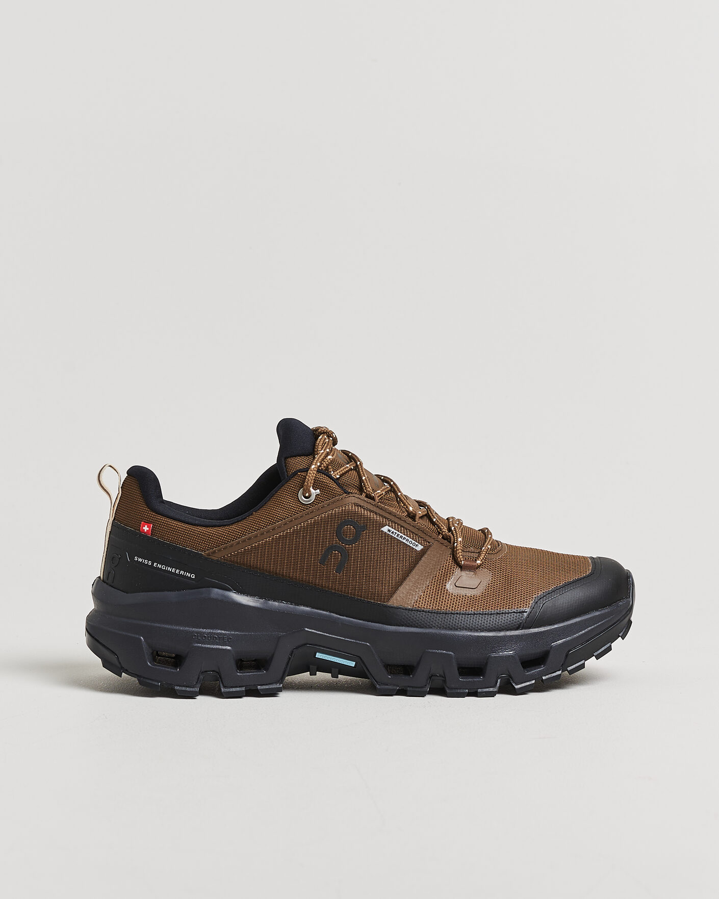 Men | Trail Sneakers | On | Cloudrock Low Waterproof Earth/Black