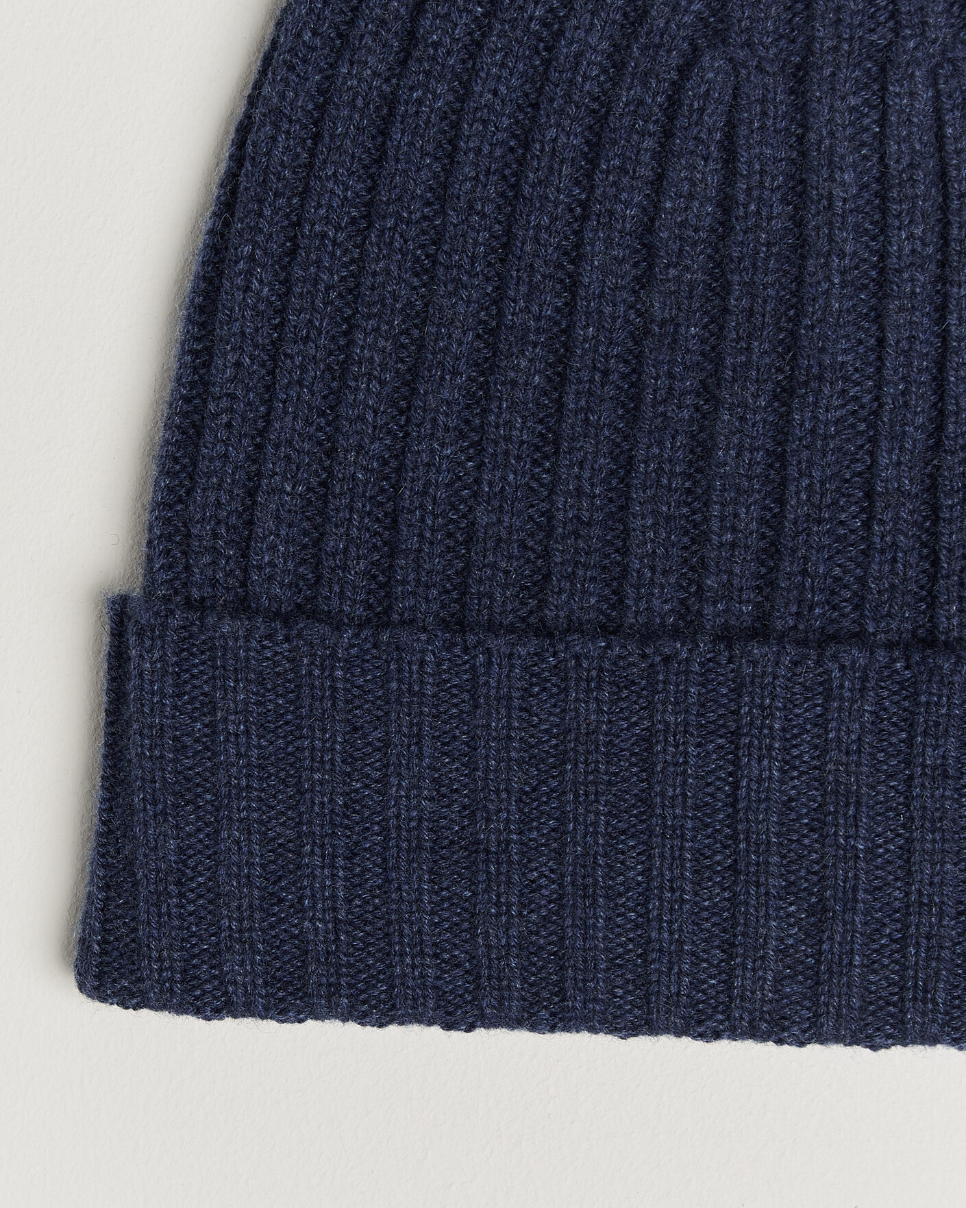 Men | Beanies | Piacenza Cashmere | Ribbed Cashmere Beanie Dark Blue