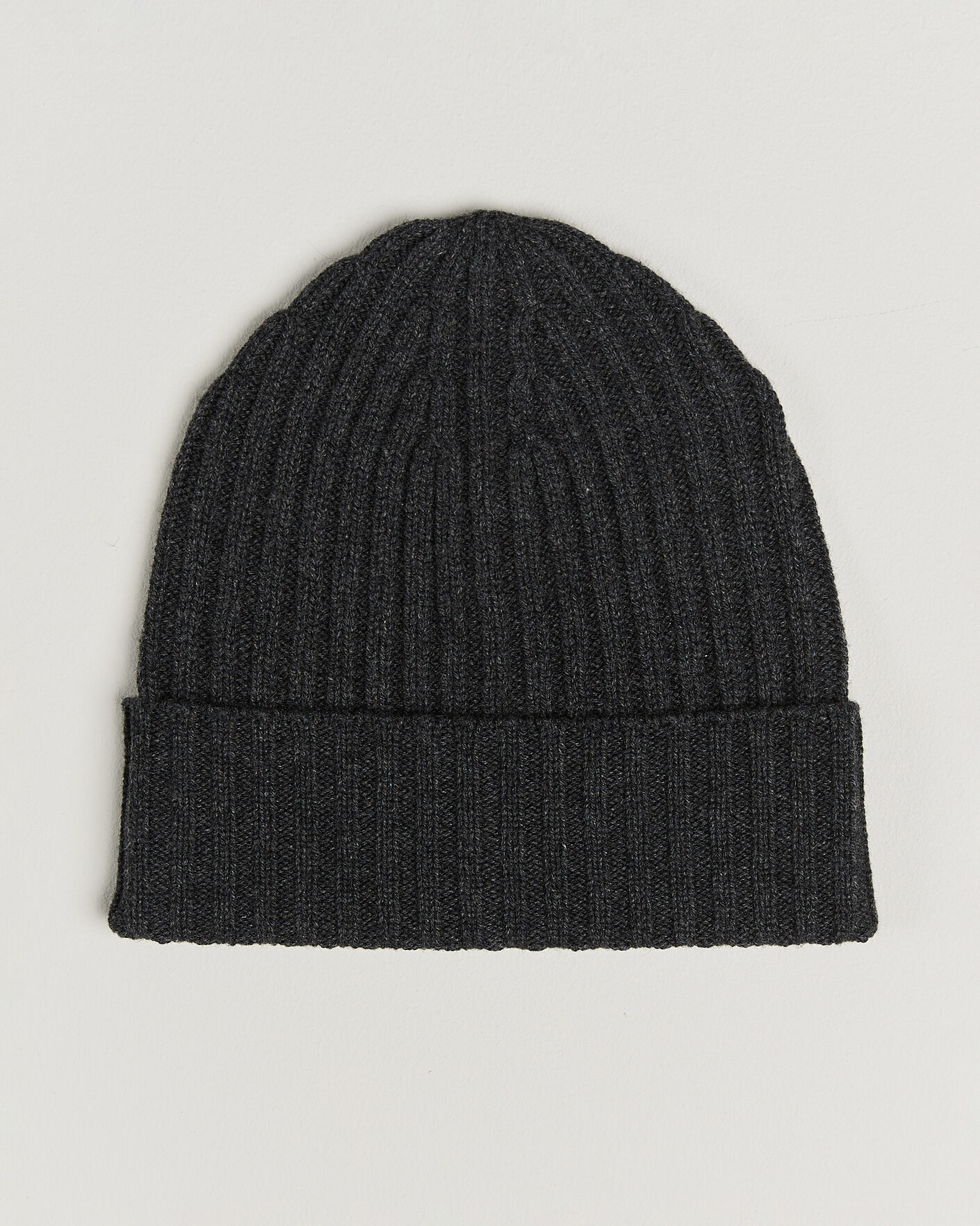 Men | Beanies | Piacenza Cashmere | Ribbed Cashmere Beanie Charcoal