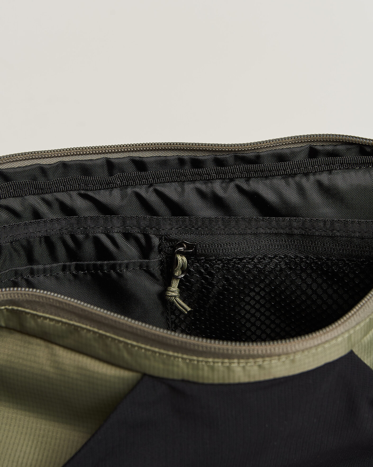 Men | Bags | Salomon | ACS Shoulder Bag Deep Lichen