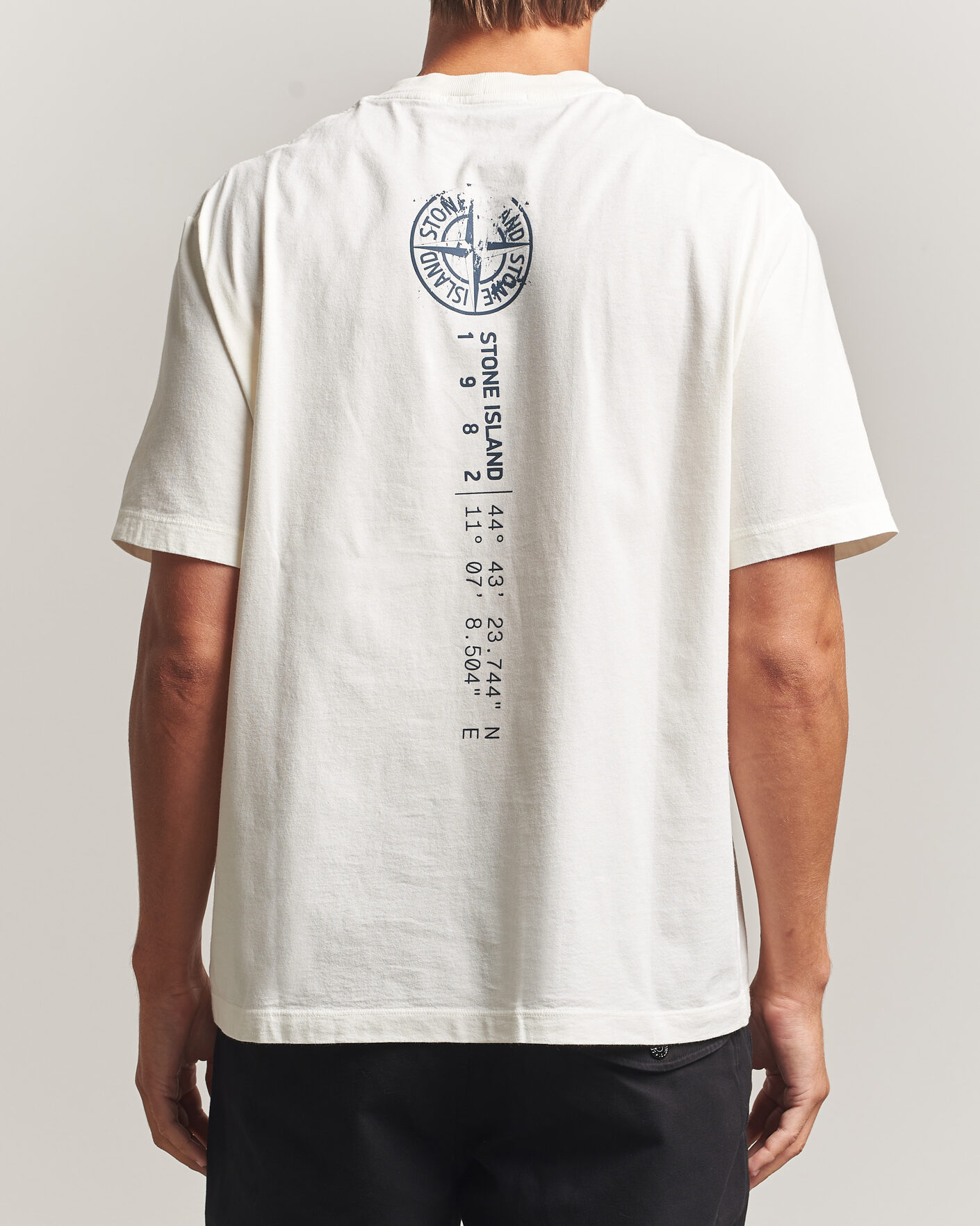Men | T-Shirts | Stone Island | Vertical Placement Print Cotton T-Shirt Ivory