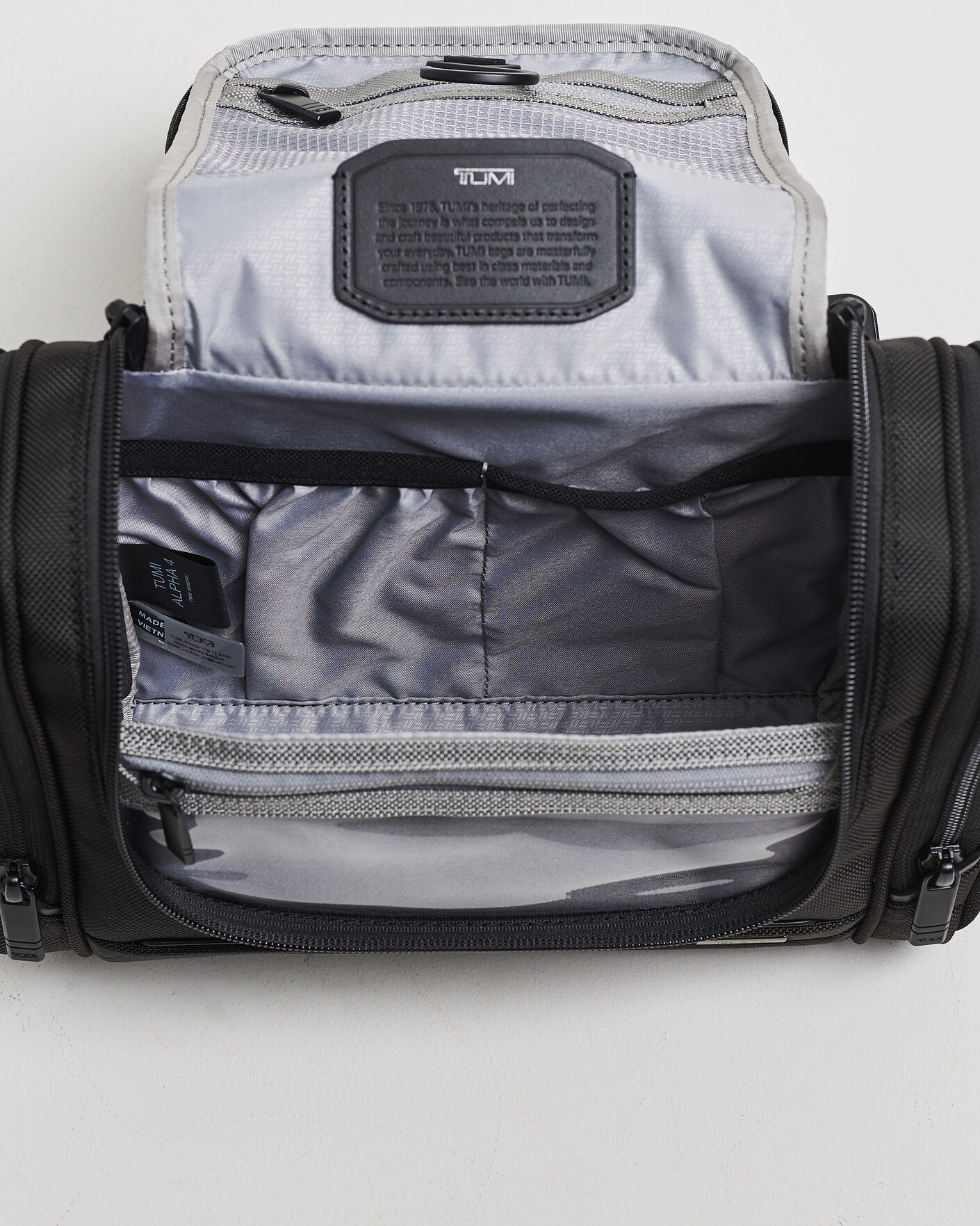 Men | Bags | TUMI | Alpha Hanging Travel Kit Black