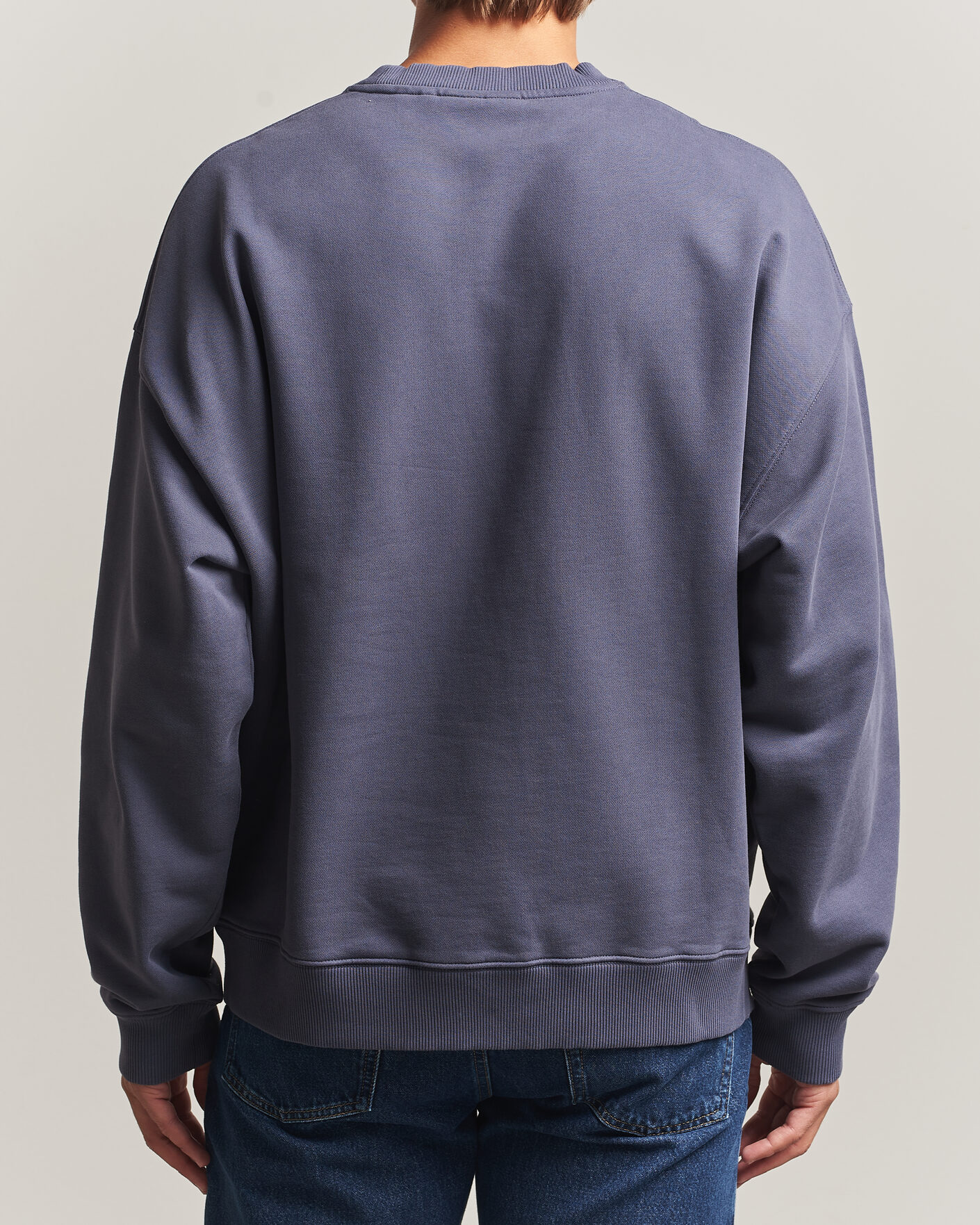 Men | Sweaters & Knitwear | Axel Arigato | Micro Bee Bird Sweatshirt Smoke Grey