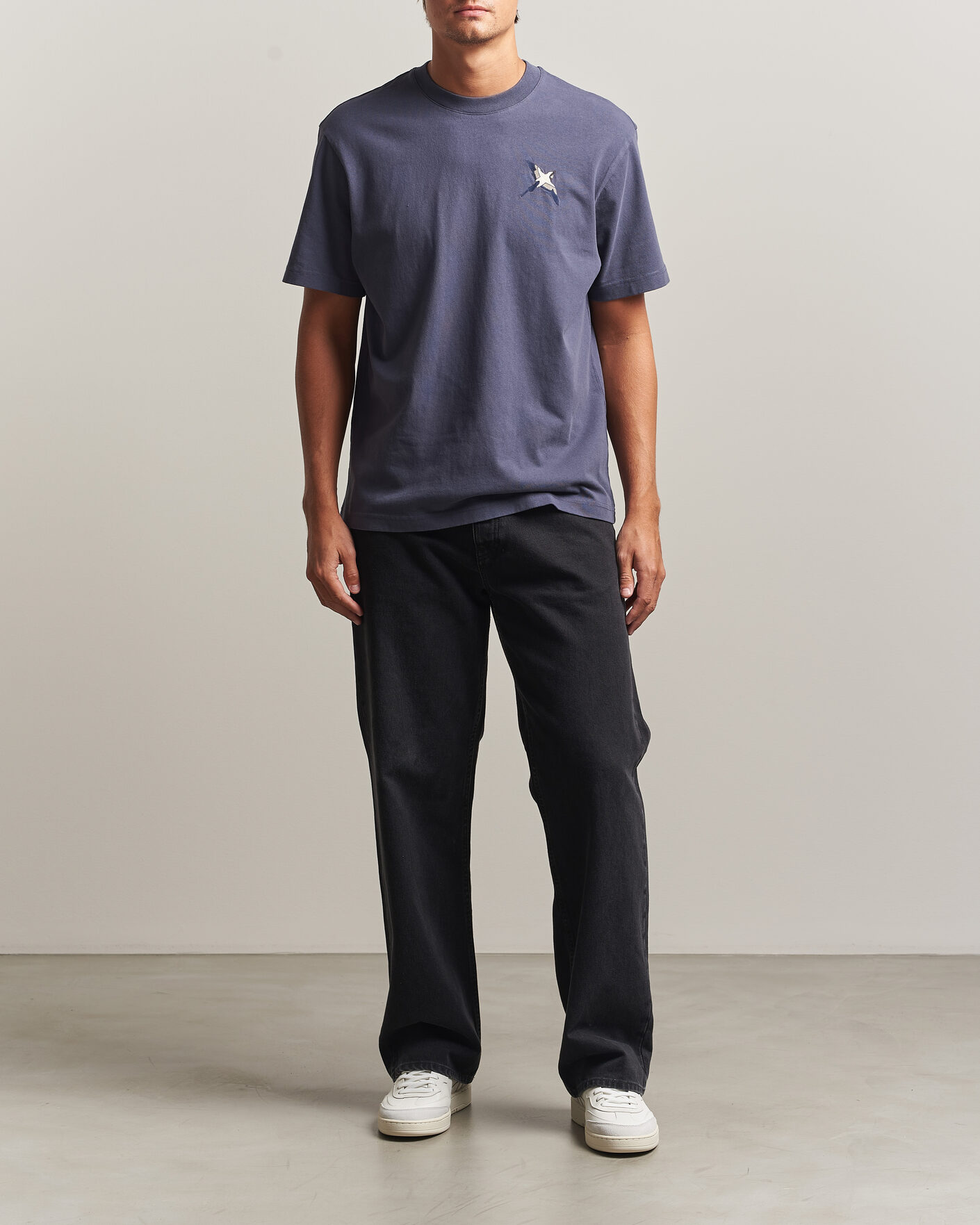 Men | T-Shirts | Axel Arigato | Micro Bee Birt T-Shirt Smoke Grey