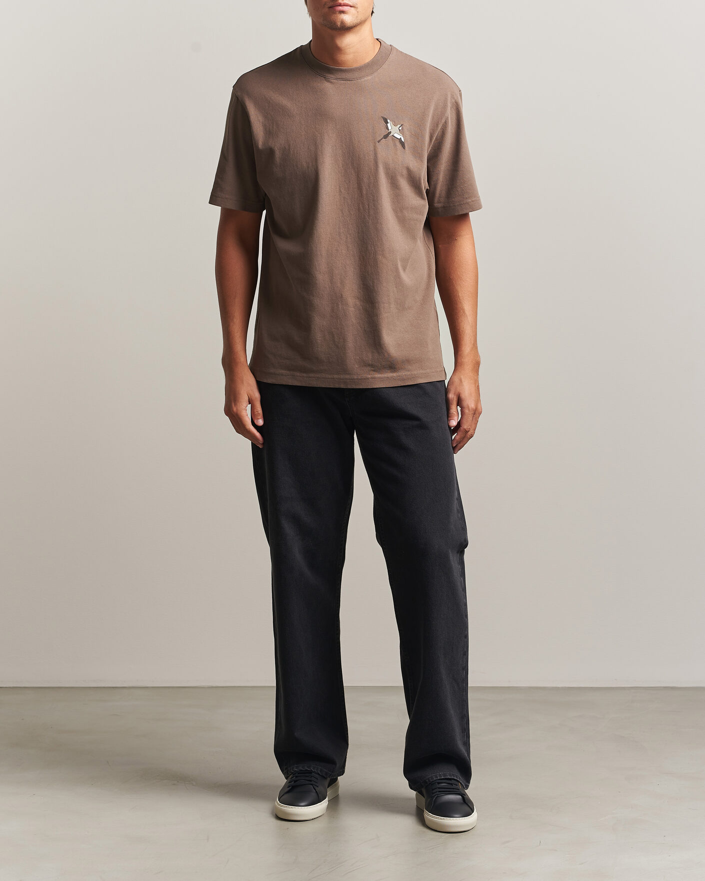 Men | T-Shirts | Axel Arigato | Micro Bee Birt T-Shirt Coffee Brown