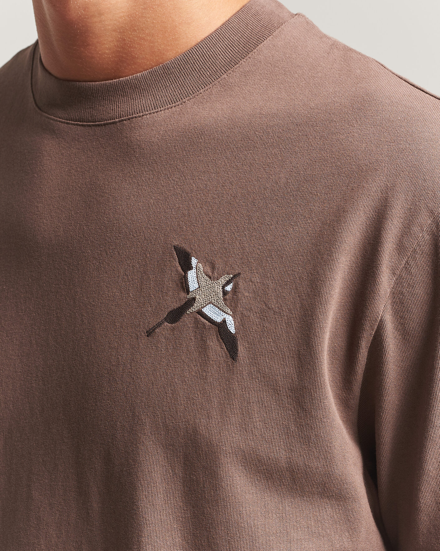 Men | T-Shirts | Axel Arigato | Micro Bee Birt T-Shirt Coffee Brown