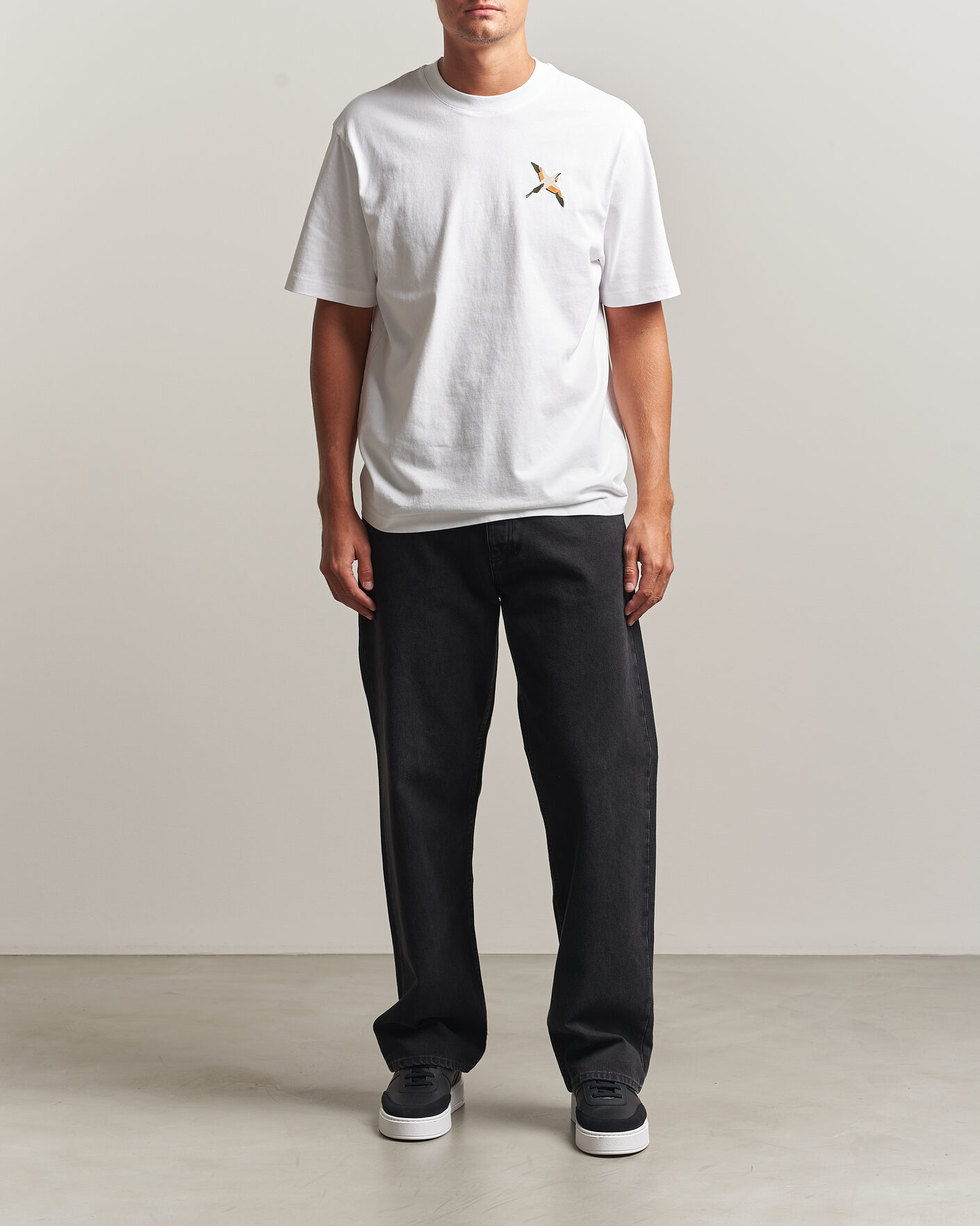 Men | T-Shirts | Axel Arigato | Micro Bee Birt T-Shirt White