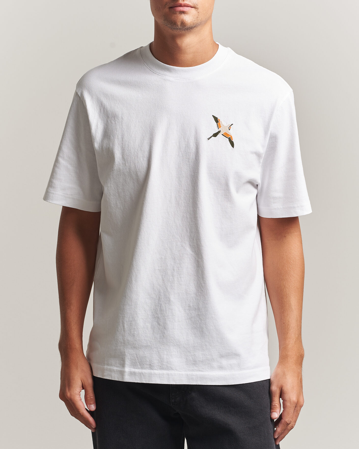Men | T-Shirts | Axel Arigato | Micro Bee Birt T-Shirt White