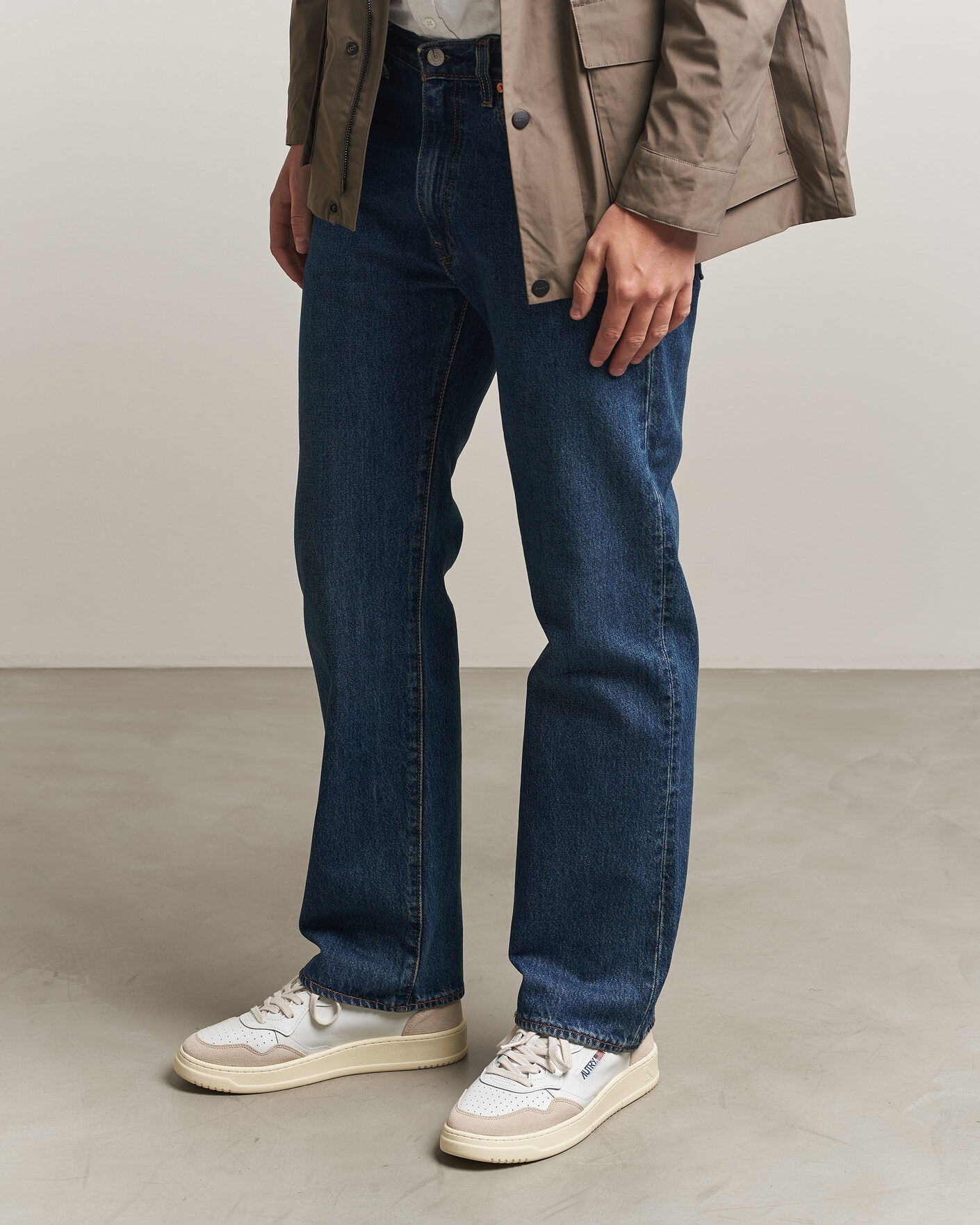 Men | Sneakers | Autry | Medalist Low Leather/Suede Sneaker White/Lion