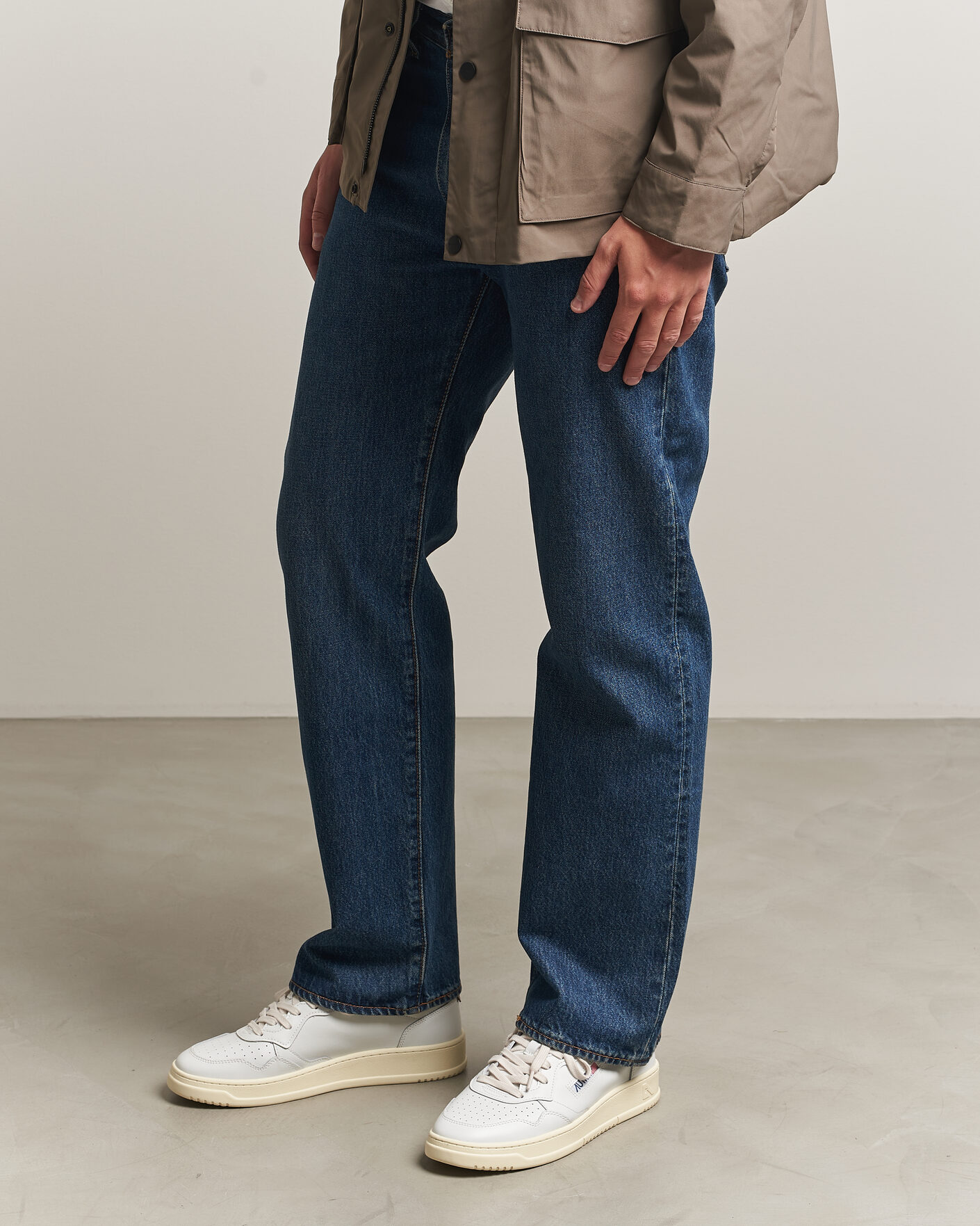 Men | Sneakers | Autry | Medalist Low Sneaker White/Chocolate
