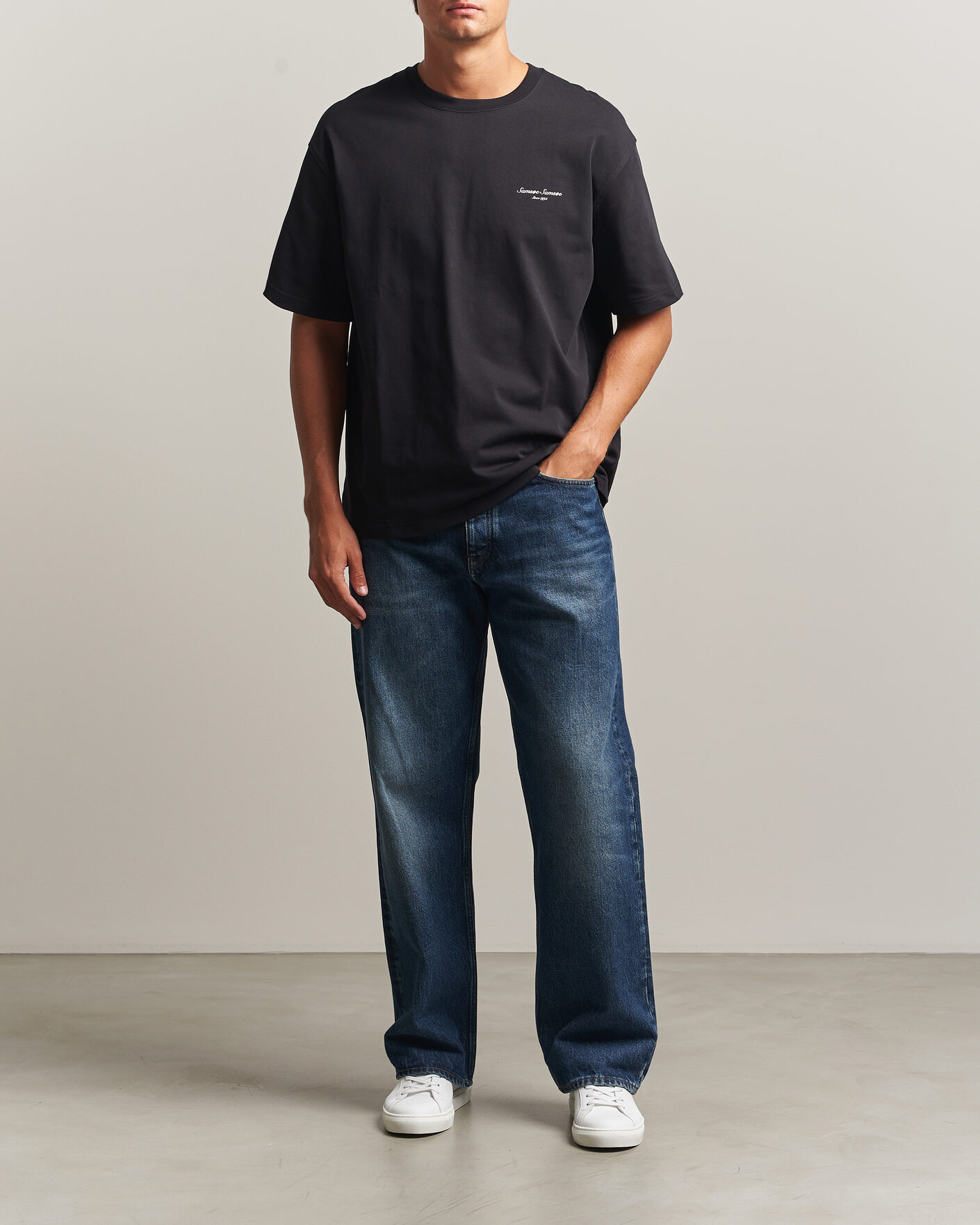 Men | T-Shirts | Samsøe Samsøe | Uni Printed Crew Neck T-Shirt Black Building