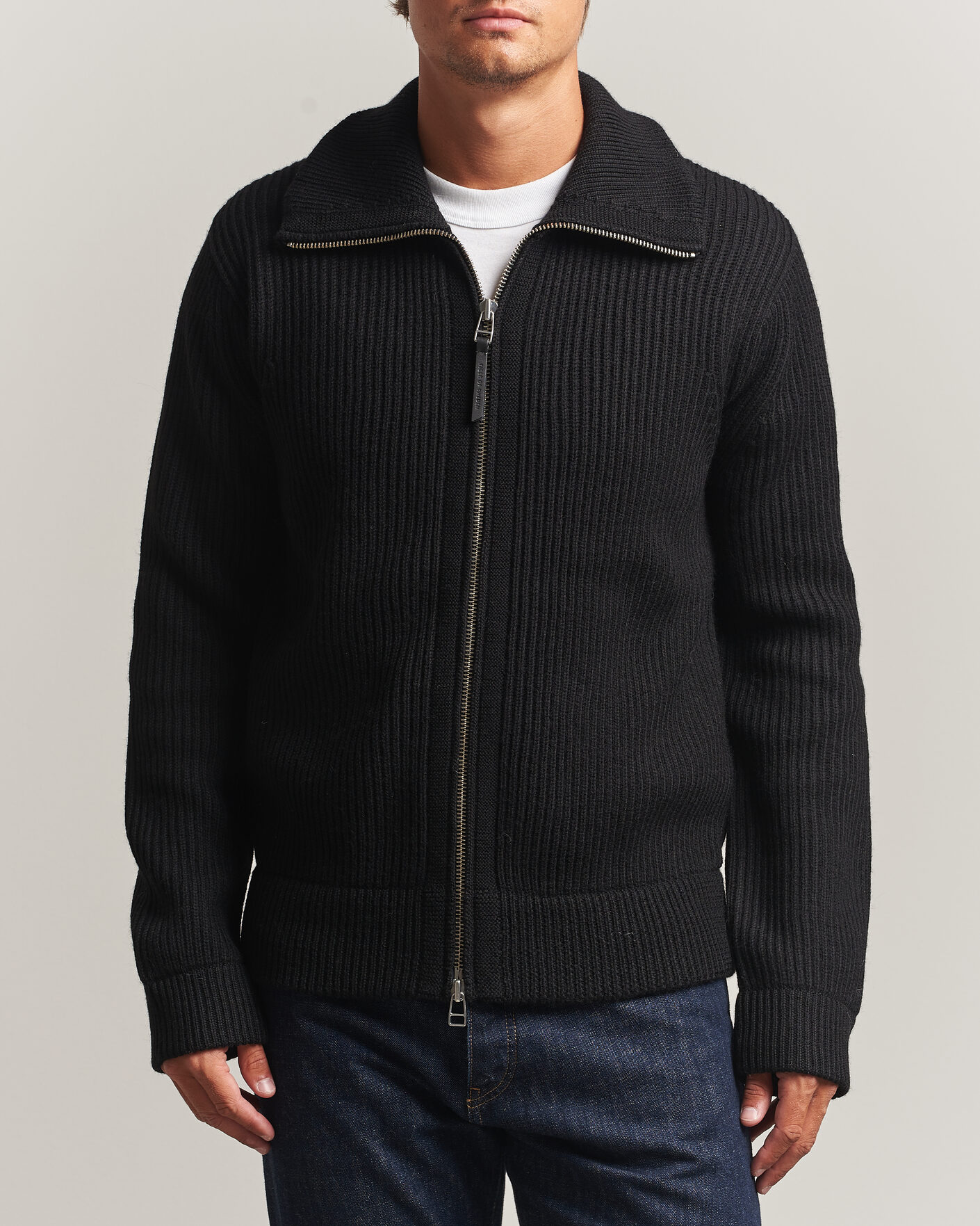 Men | Sweaters & Knitwear | Tiger of Sweden | Niall Wool Heavy Knitted Full Zip Black