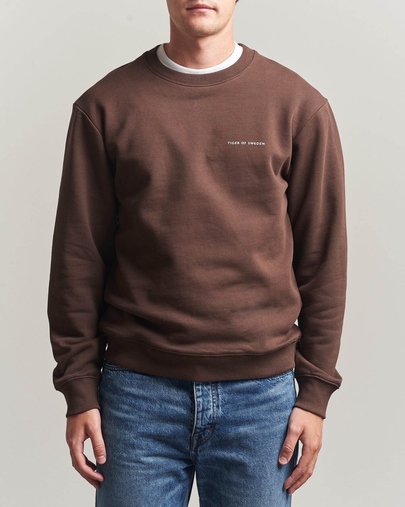 Men | Sweaters & Knitwear | Tiger of Sweden | Emerson Crew Neck Sweatshirt Dark Mahogany