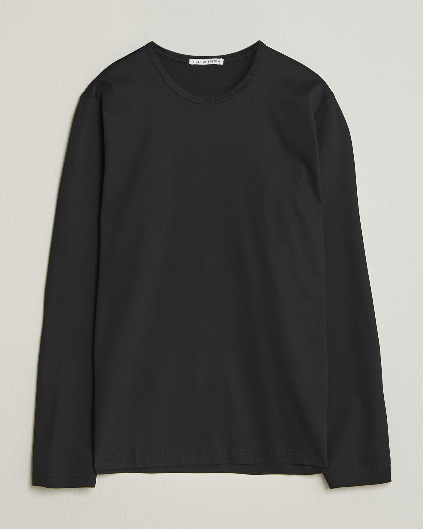 Men | T-Shirts | Tiger of Sweden | Olaf Mercerized Cotton Long Sleeve T-Shirt Black