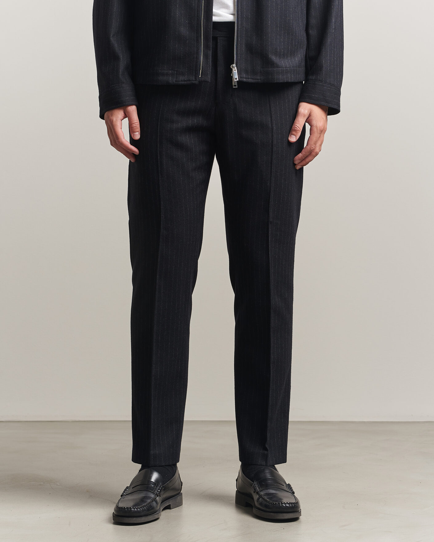 Men | Trousers | Tiger of Sweden | Tense Wool Pleated Pinstriped Trousers Blue Function