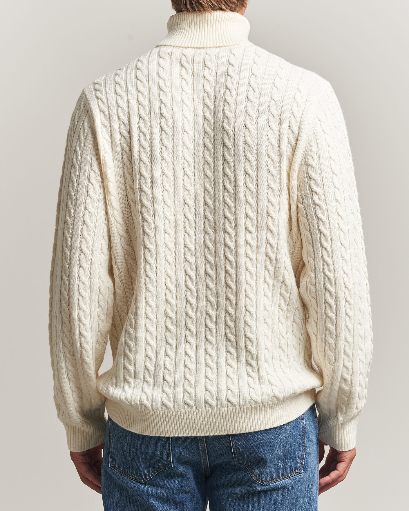 Men | Sweaters & Knitwear | Tiger of Sweden | Wilde Wool/Cashmere Cable Turtleneck Porcelain Cream