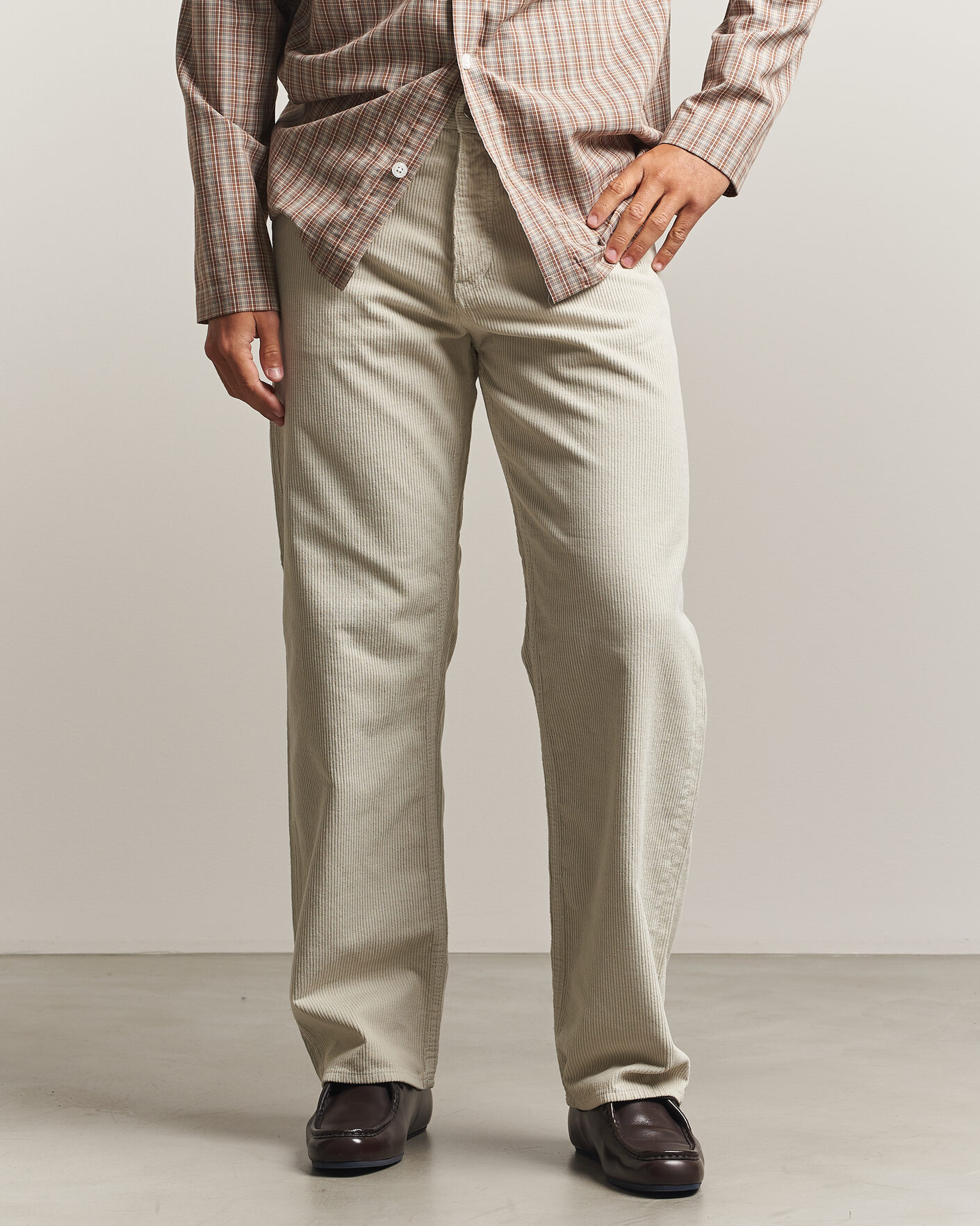 Men | Jeans | Sunflower | Loose Corduroy Pants Ivory