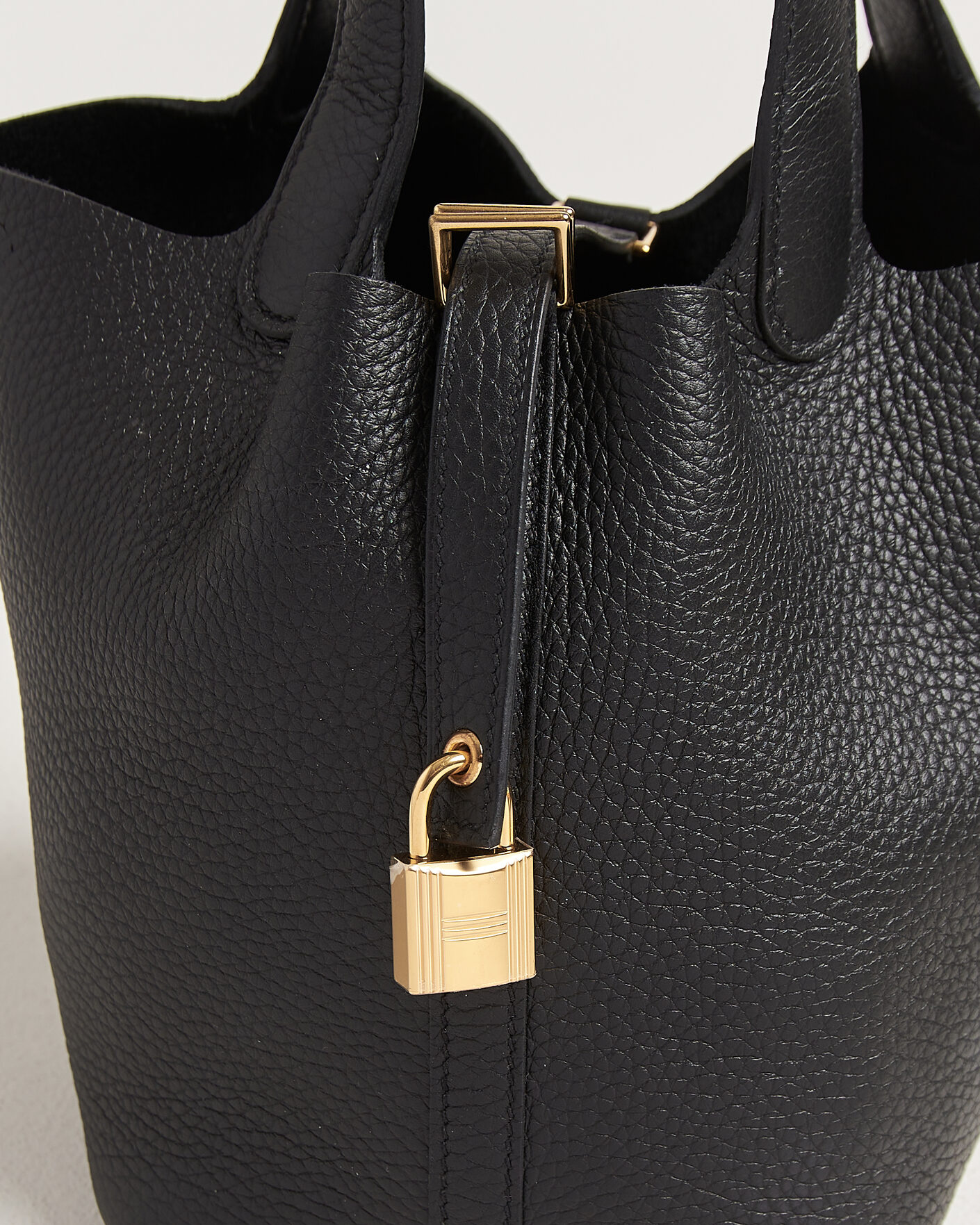Men | Pre-Owned & Vintage Bags | Hermès Pre-Owned | Picotin Lock 18 Black