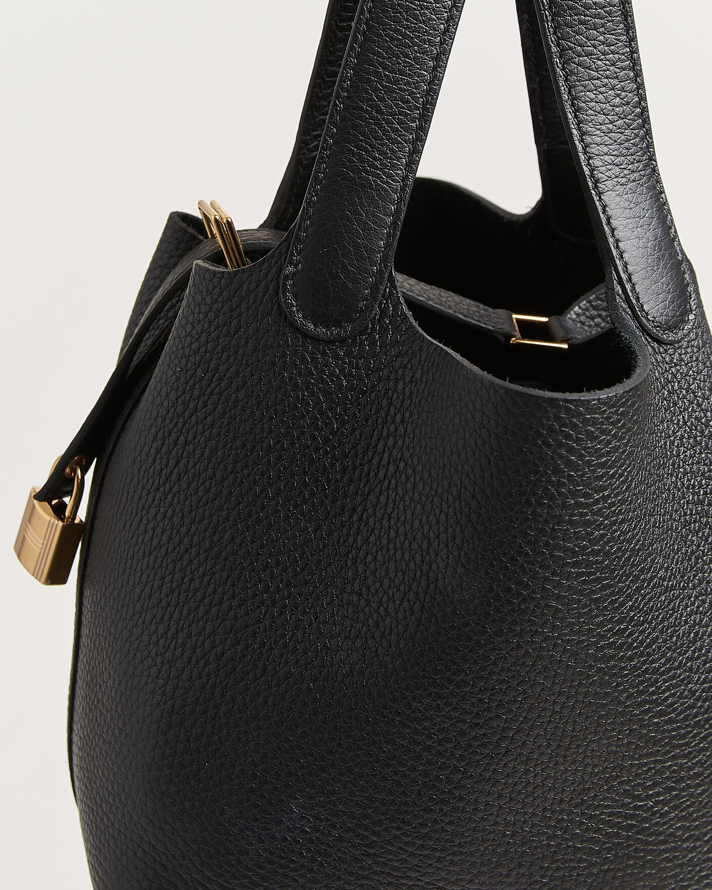 Men | Pre-Owned & Vintage Bags | Hermès Pre-Owned | Picotin Lock 18 Black