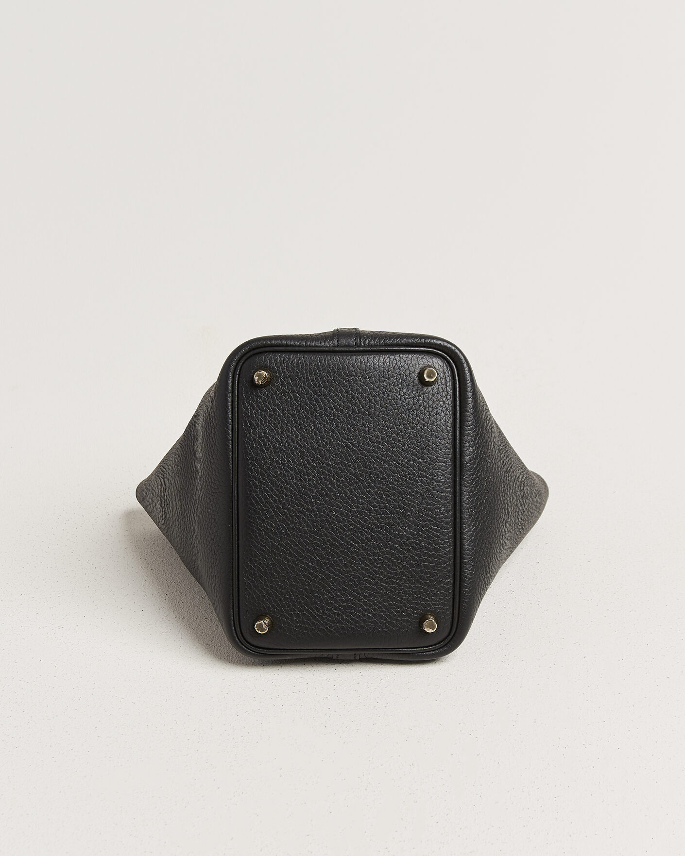 Men | Pre-Owned & Vintage Bags | Hermès Pre-Owned | Picotin Lock 18 Black