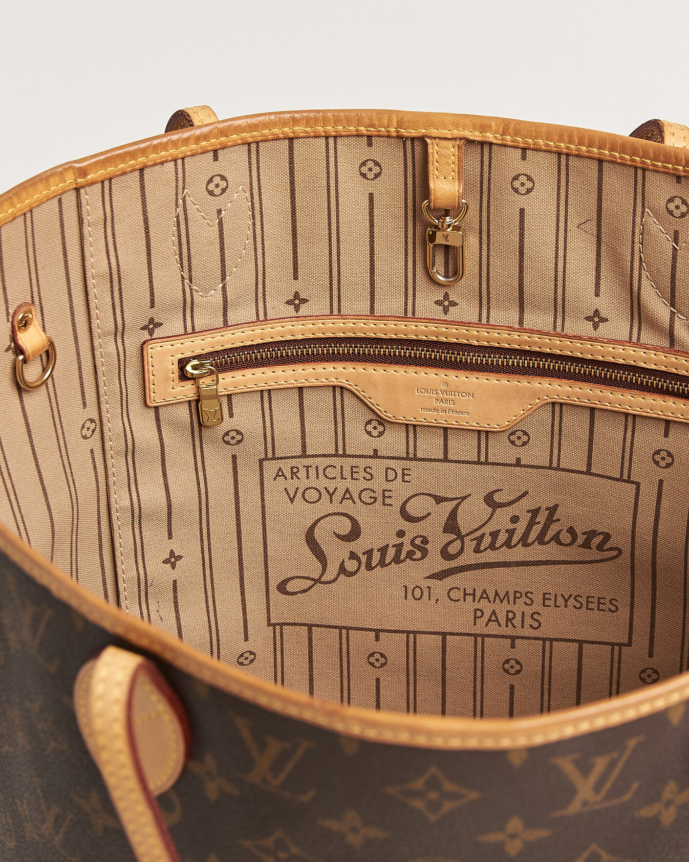 Men | Pre-Owned & Vintage Bags | Louis Vuitton Pre-Owned | Neverfull MM Monogram