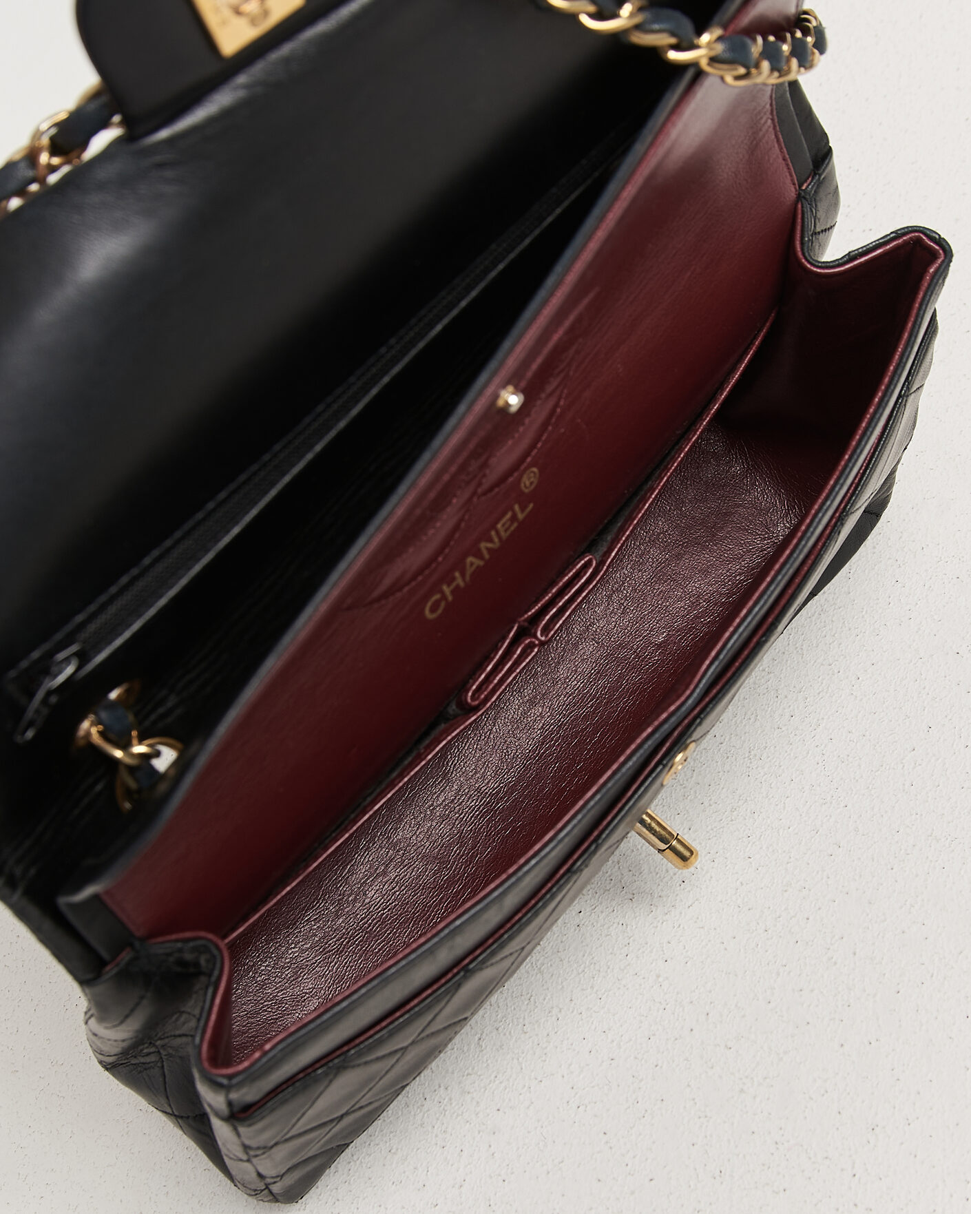 Men | Pre-Owned & Vintage Bags | Chanel Pre-Owned | Classic Medium Double Flap Bag Lambskin Black