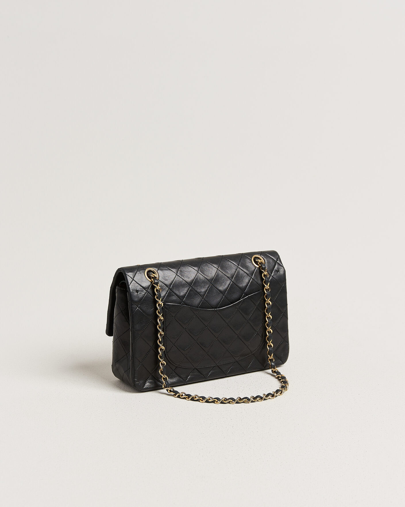 Men | Pre-Owned & Vintage Bags | Chanel Pre-Owned | Classic Medium Double Flap Bag Lambskin Black