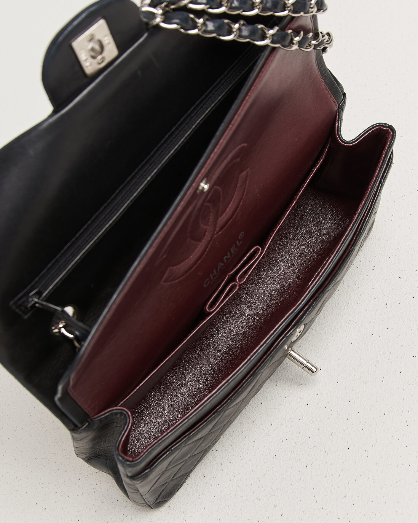 Men | Pre-Owned & Vintage Bags | Chanel Pre-Owned | Classic Medium Double Flap Bag Lambskin Black