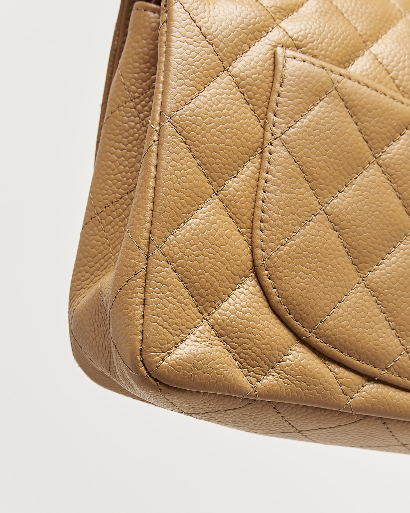 Men | Pre-Owned & Vintage Bags | Chanel Pre-Owned | Classic Small Double Flap Bag Caviar Leather Beige