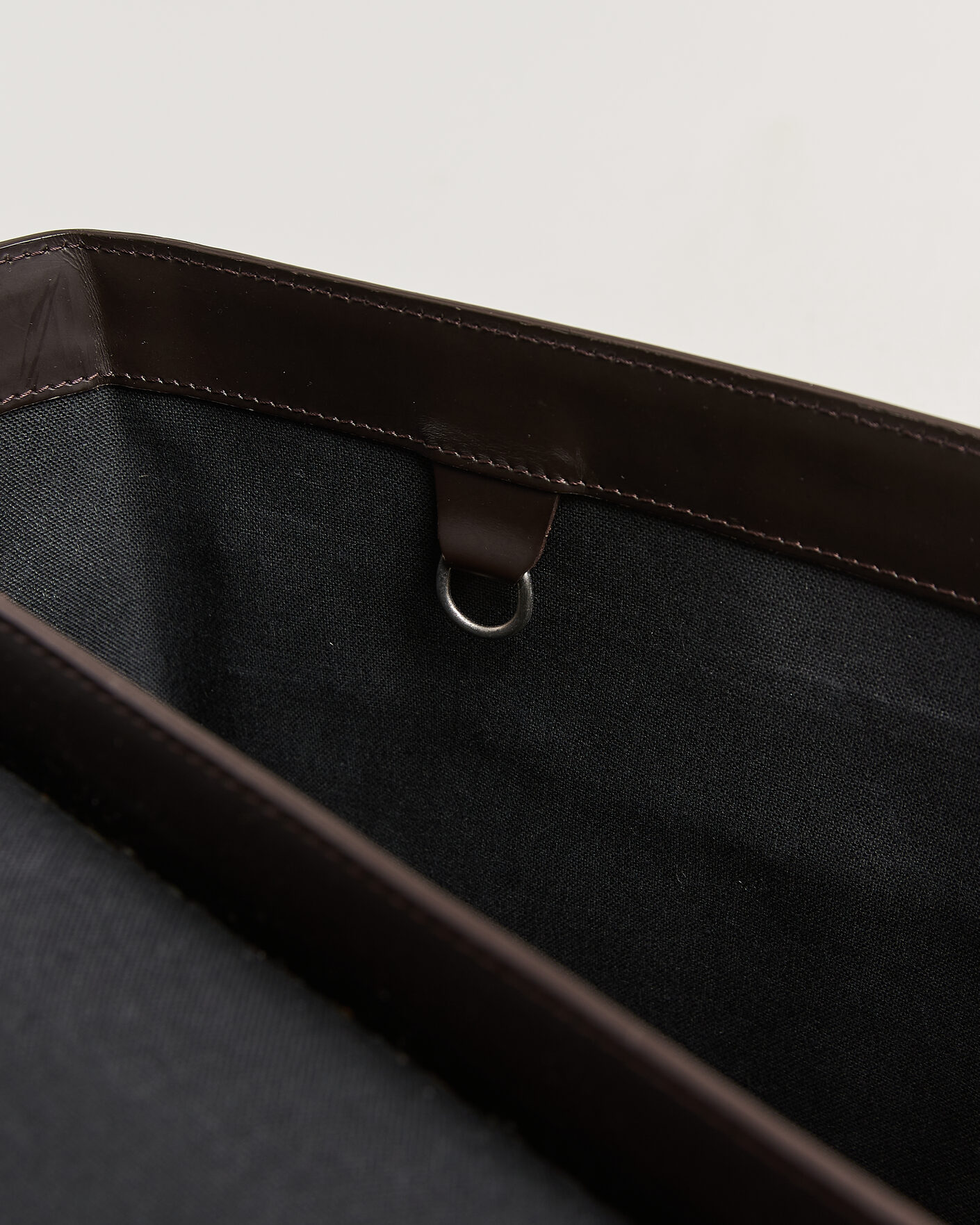 Men | Pre-Owned & Vintage Bags | Louis Vuitton Pre-Owned | Messenger Bag Monogram Glace Bobby Brown