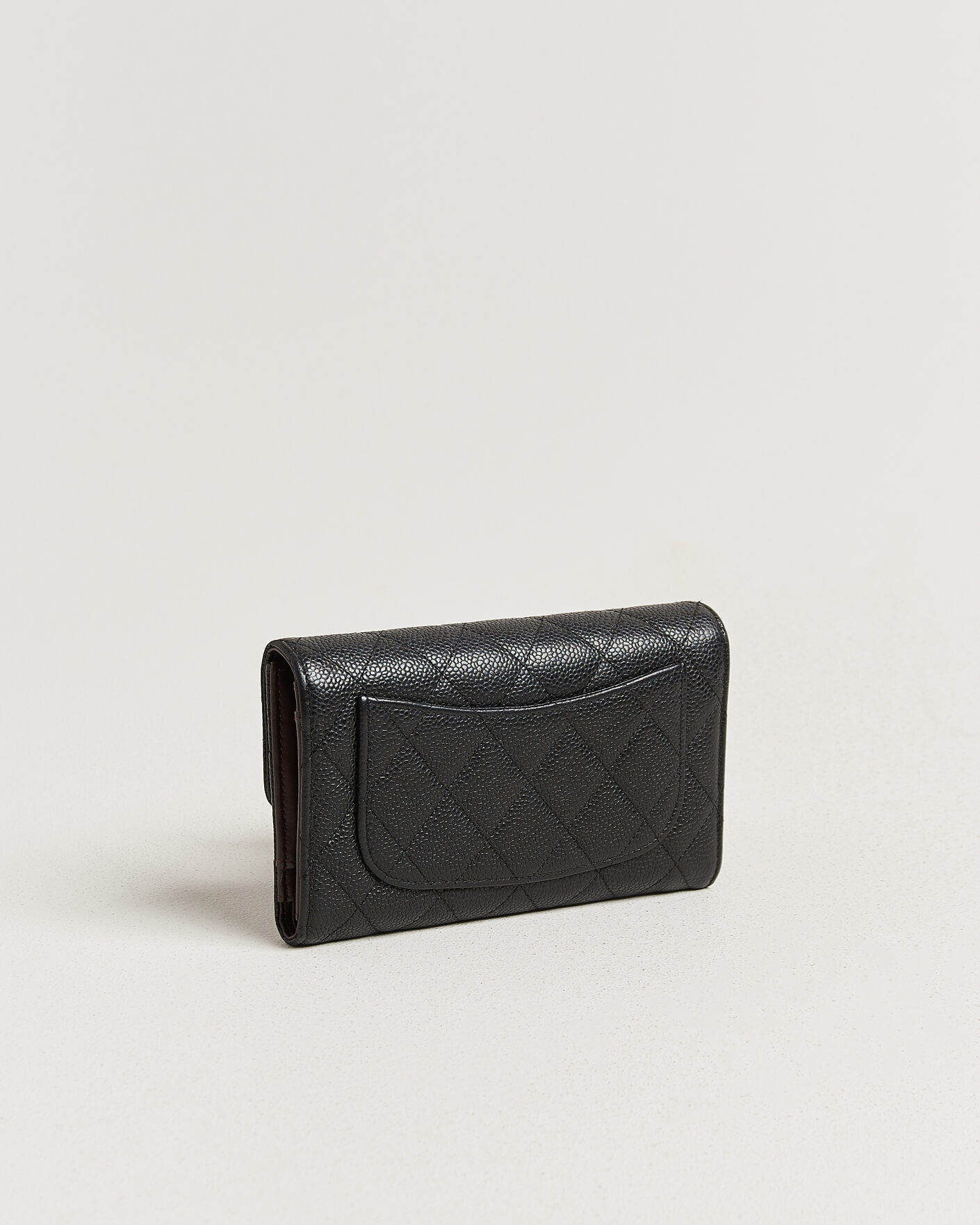 Men | Pre-Owned & Vintage Bags | Chanel Pre-Owned | Classic Trifold Flap Wallet Caviar Leather Black