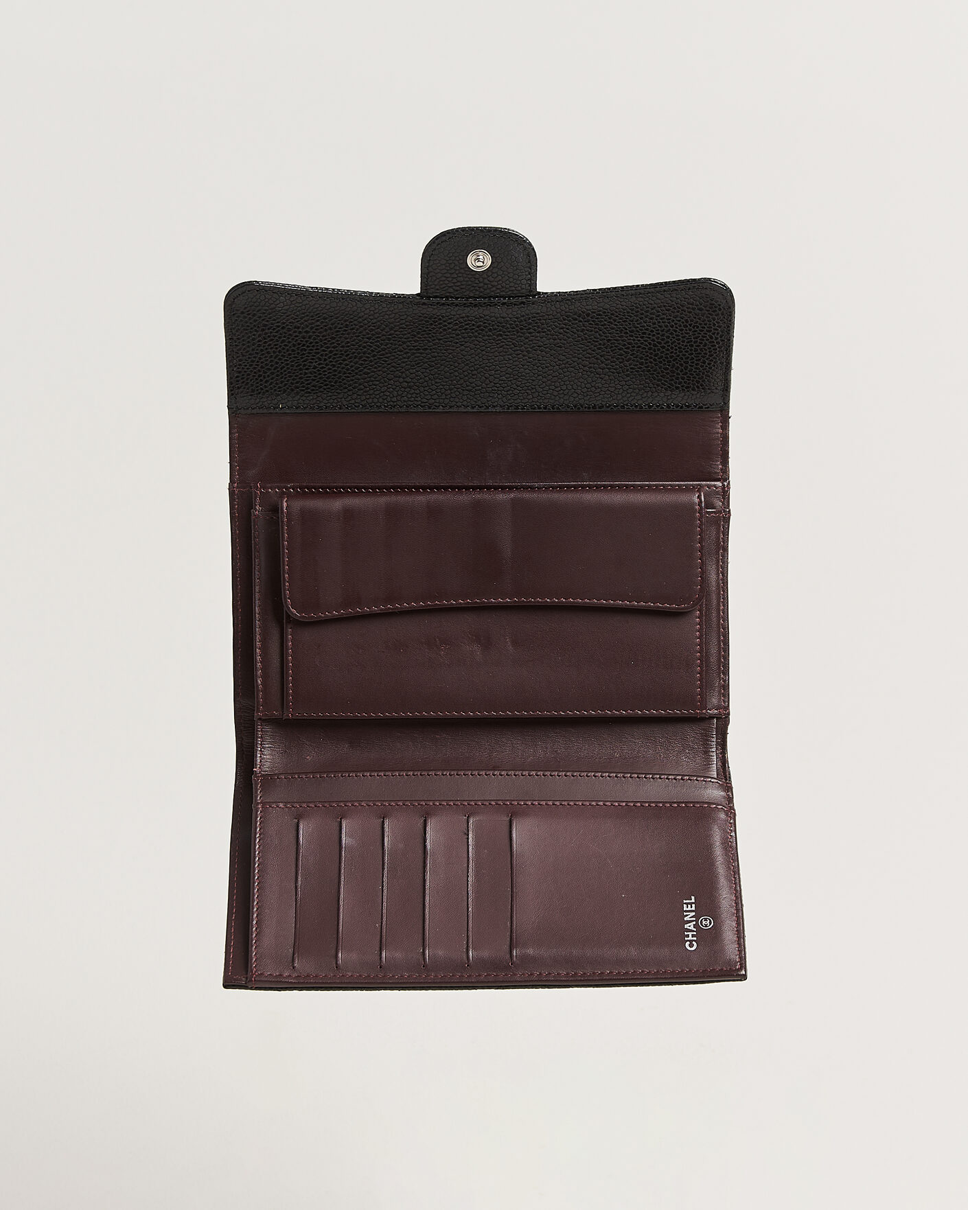 Men | Pre-Owned & Vintage Bags | Chanel Pre-Owned | Classic Trifold Flap Wallet Caviar Leather Black