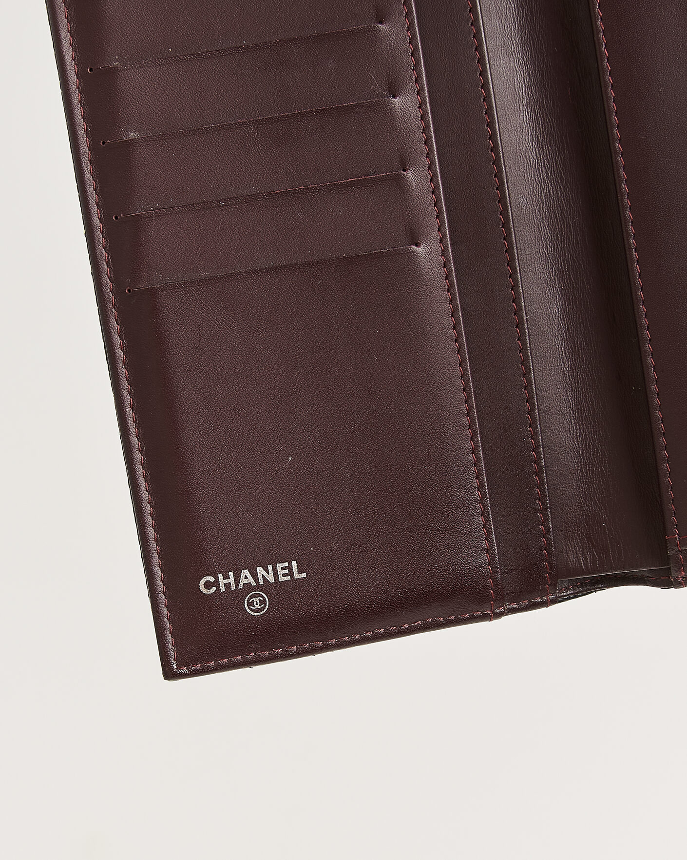 Men | Pre-Owned & Vintage Bags | Chanel Pre-Owned | Classic Trifold Flap Wallet Caviar Leather Black