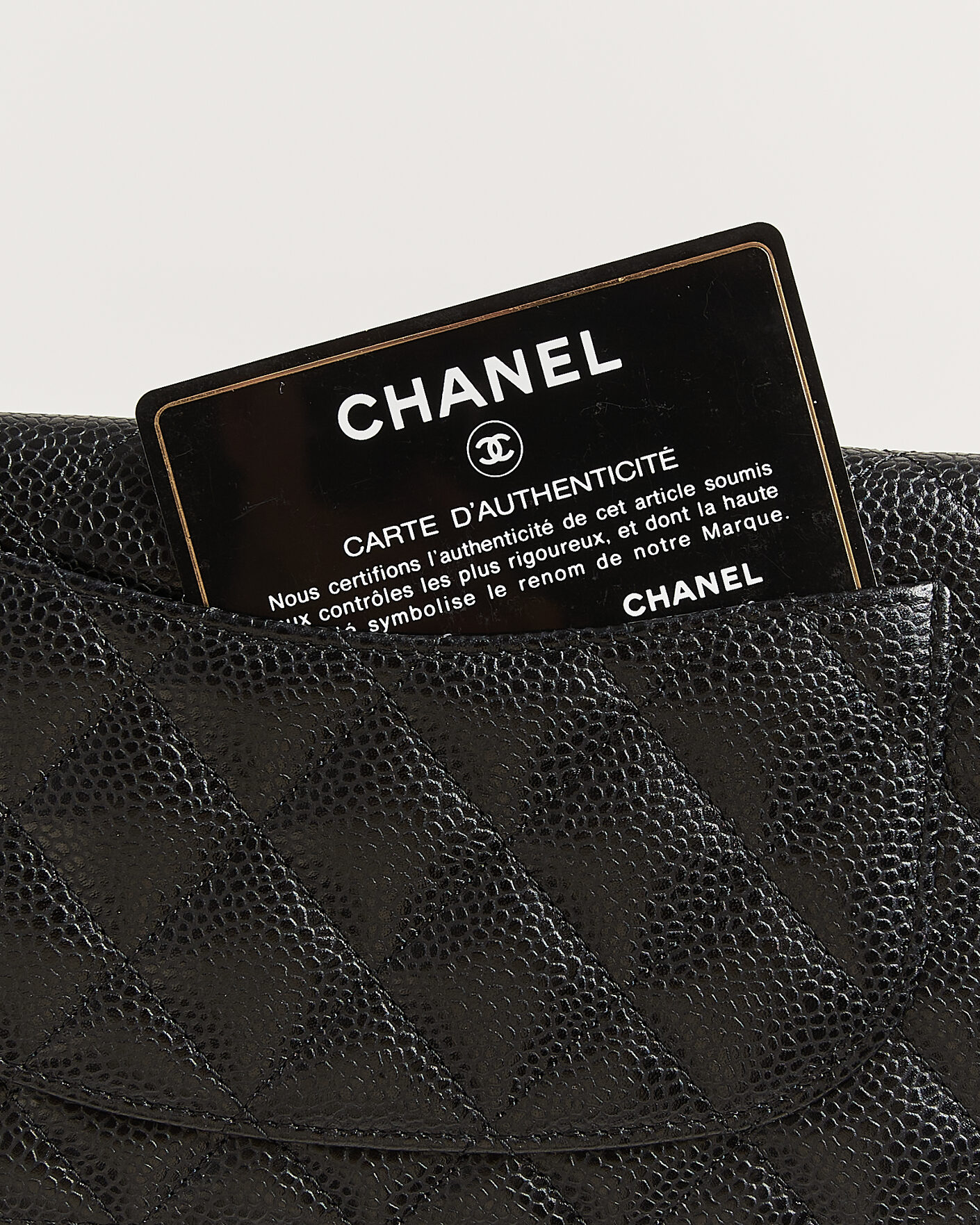 Men | Pre-Owned & Vintage Bags | Chanel Pre-Owned | Classic Bifold Wallet Caviar Leather Black