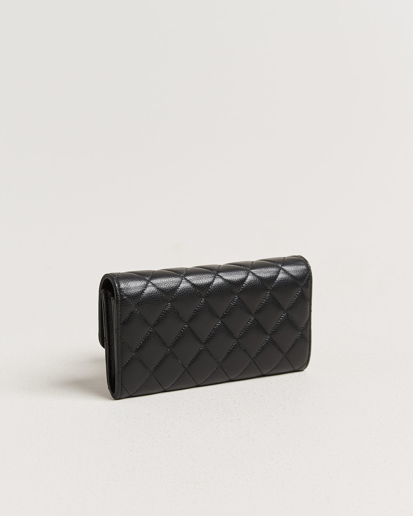 Men | Pre-Owned & Vintage Bags | Chanel Pre-Owned | Classic Long Flap Wallet Caviar Leather Black
