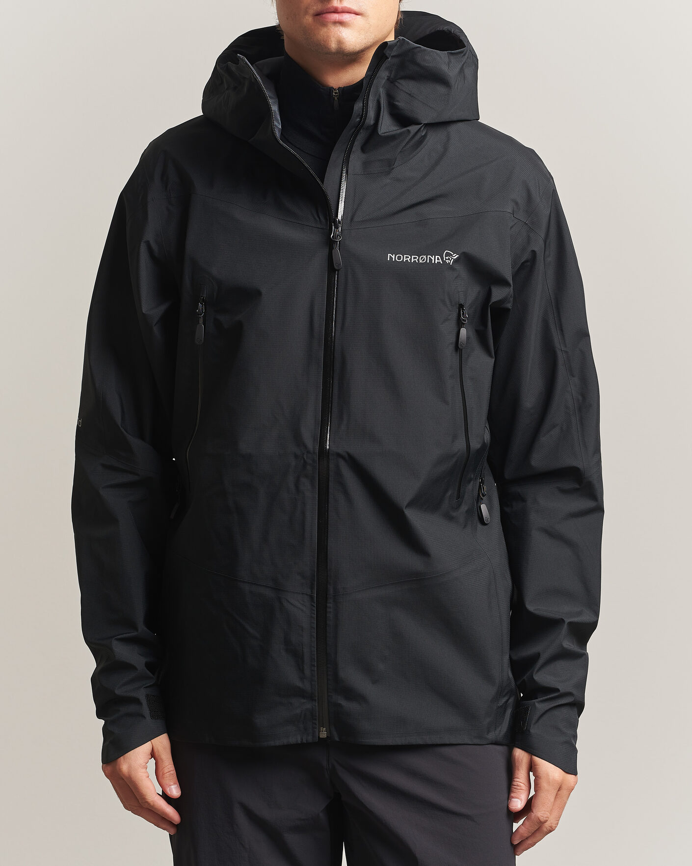 Men | Coats & Jackets | Norrøna | Falketind GORE-TEX Jacket Caviar Black