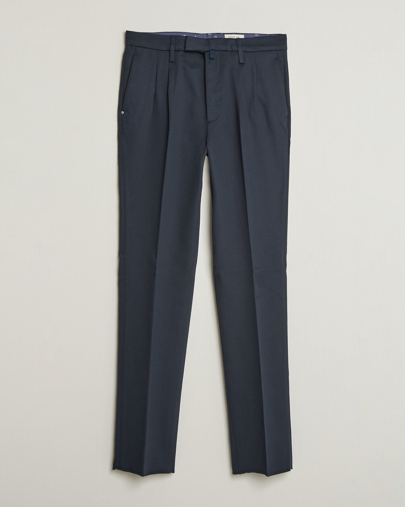 Men | Trousers | Jacob Cohën | Lucas Pleated Cotton Gabardine Trousers Navy
