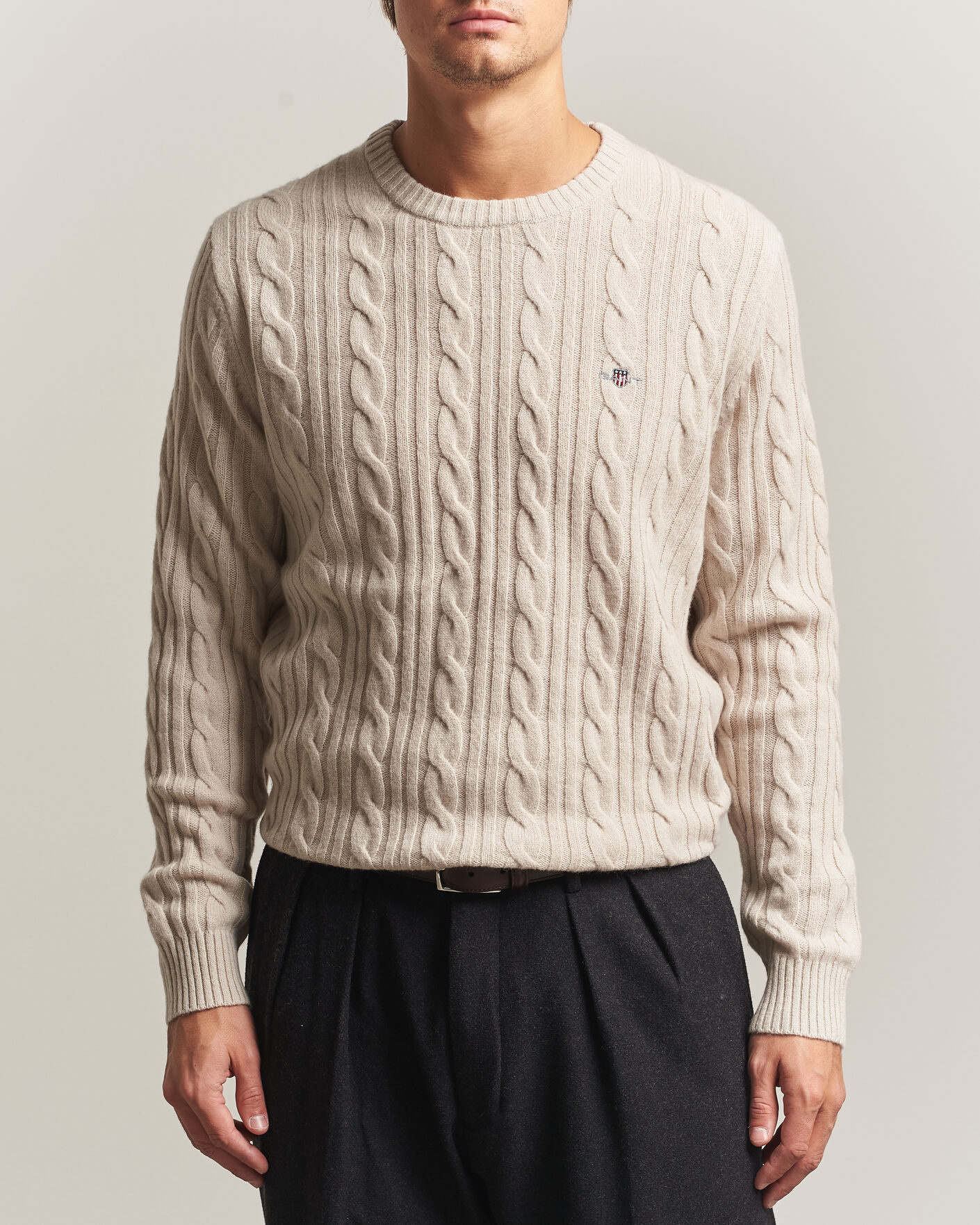 Men | Sweaters & Knitwear | Gant | Lambswool Cable Crew Neck Clay Beige