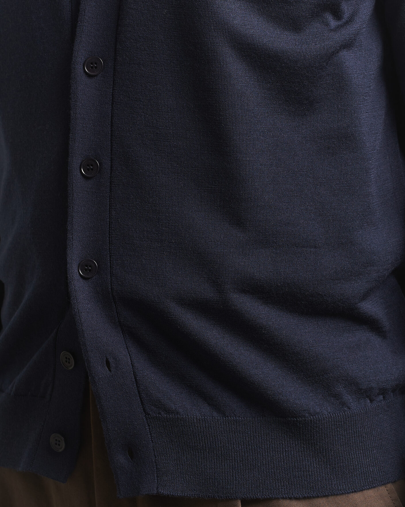 Men | Sweaters & Knitwear | John Smedley | Bradrick Extra Fine Merino Cardigan Midnight