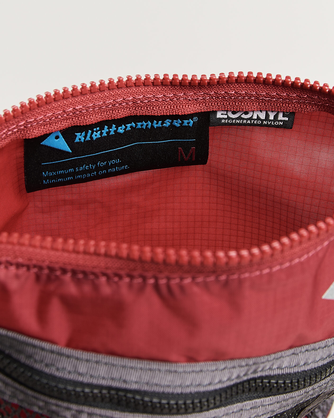 Men | Bags | Klättermusen | Algir Accessory Bag Medium Burnt Russet