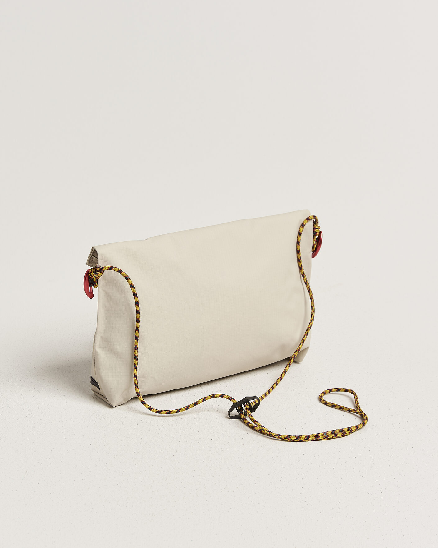 Men | Bags | Klättermusen | Hrid WP 3L Accessory Bag Silver Creme