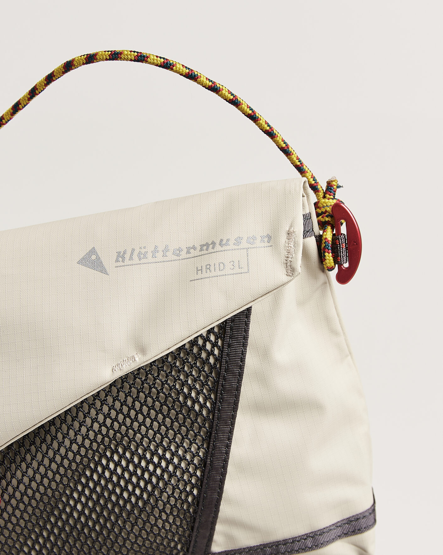 Men | Bags | Klättermusen | Hrid WP 3L Accessory Bag Silver Creme