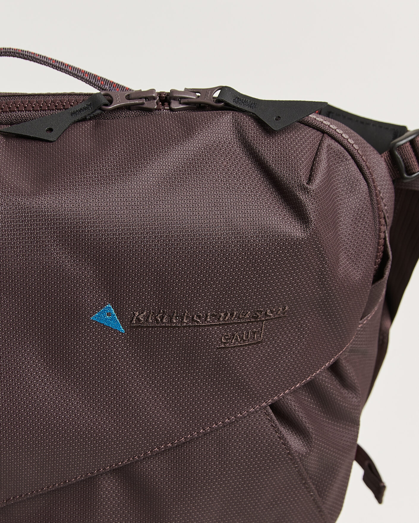 Men | Bags | Klättermusen | Gaut Messenger bag Brown Umber
