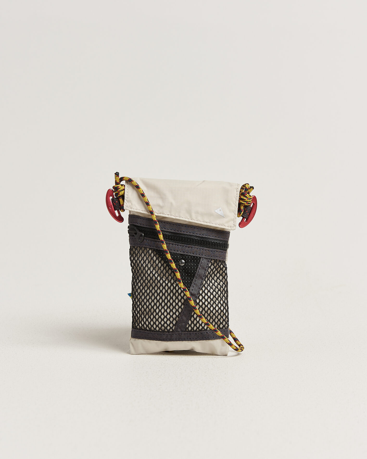 Men | Bags | Klättermusen | Algir Lanyard Pocket Bag Putty Grey