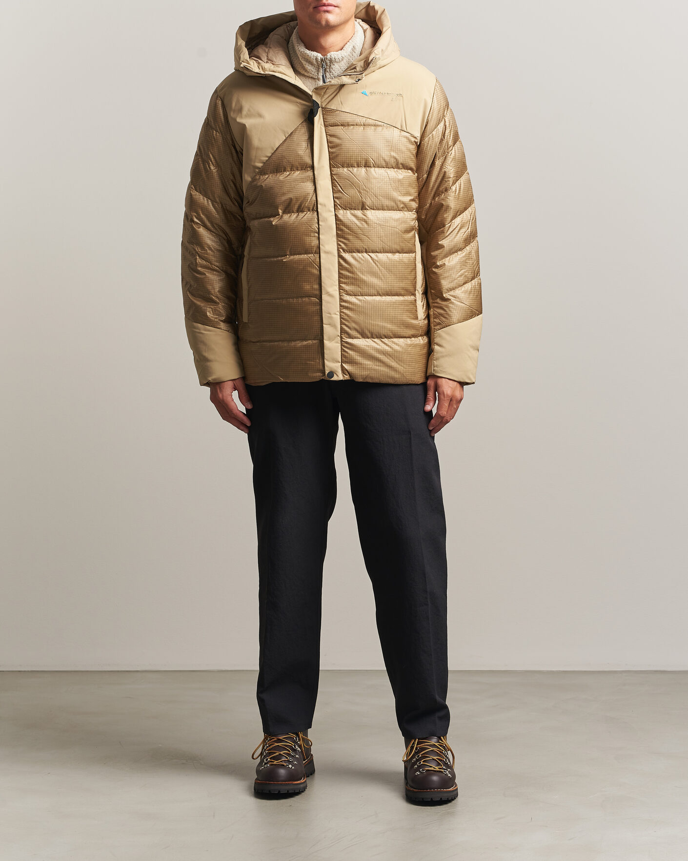 Men | Coats & Jackets | Klättermusen | Rå Hood Jacket Warm Sand