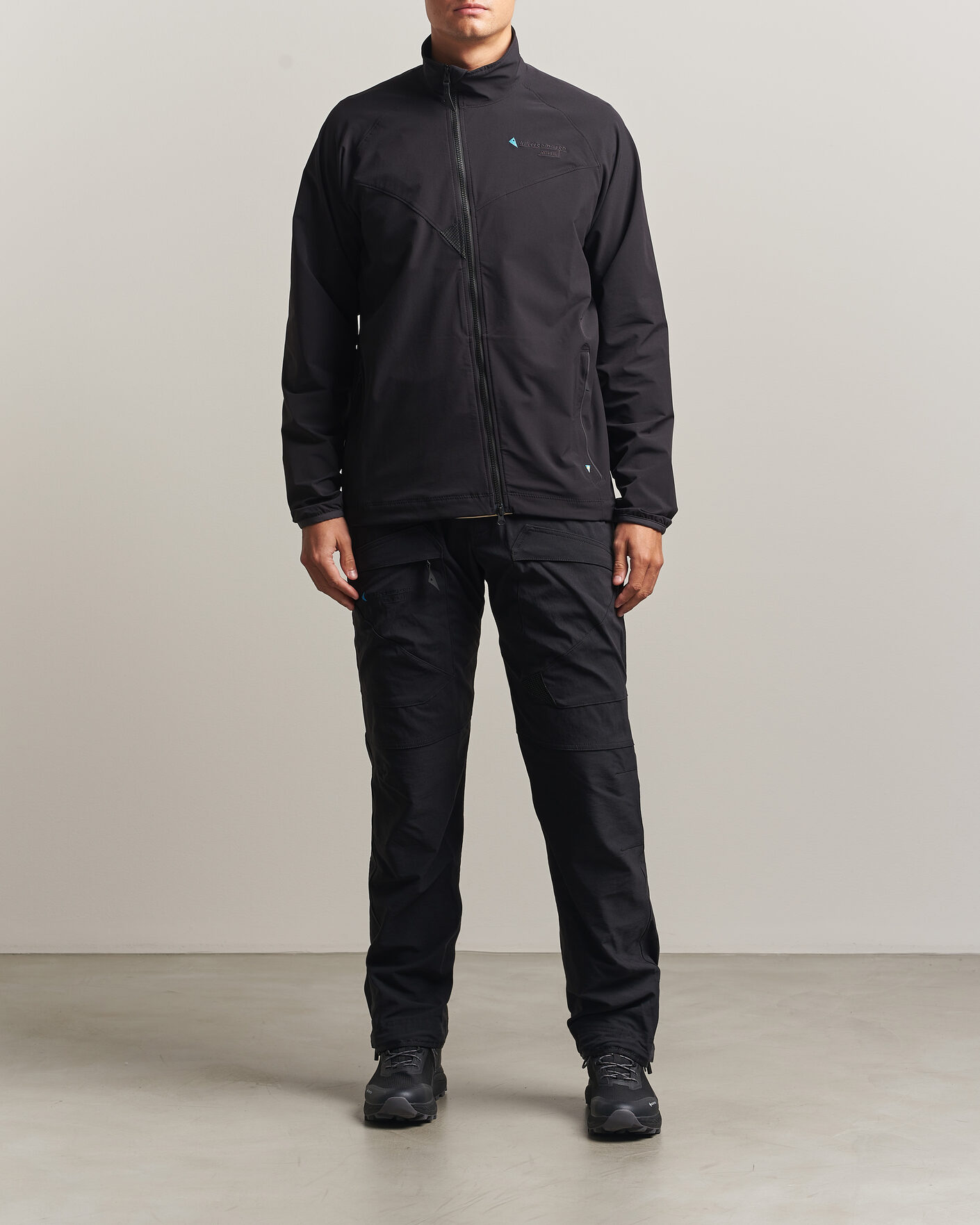 ジャケット・アウター KLATTEARMUSEN Mithril soft shell jacket Klättermusen Mithril Softshell Jacket Black at CareOfCarl.com