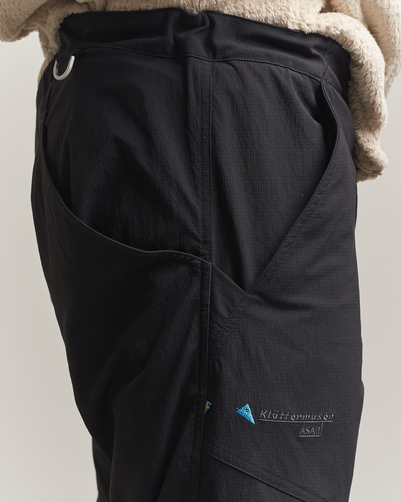 Men | Trousers | Klättermusen | Asar Function Stretch Pants Black