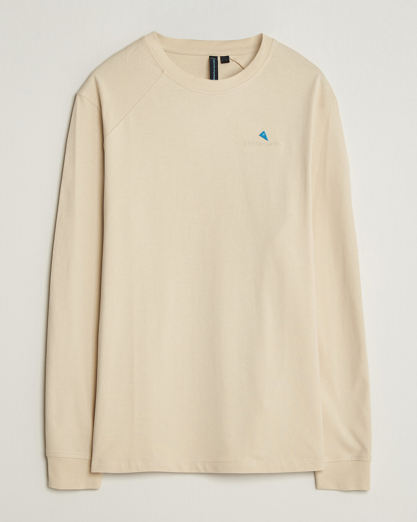 Men | T-Shirts | Klättermusen | Root Long Sleeve Logo T-Shirt Clay